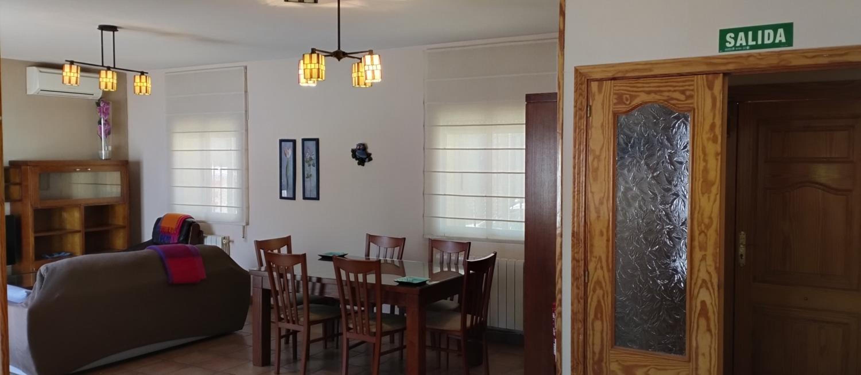 Four-Bedroom House photo 2