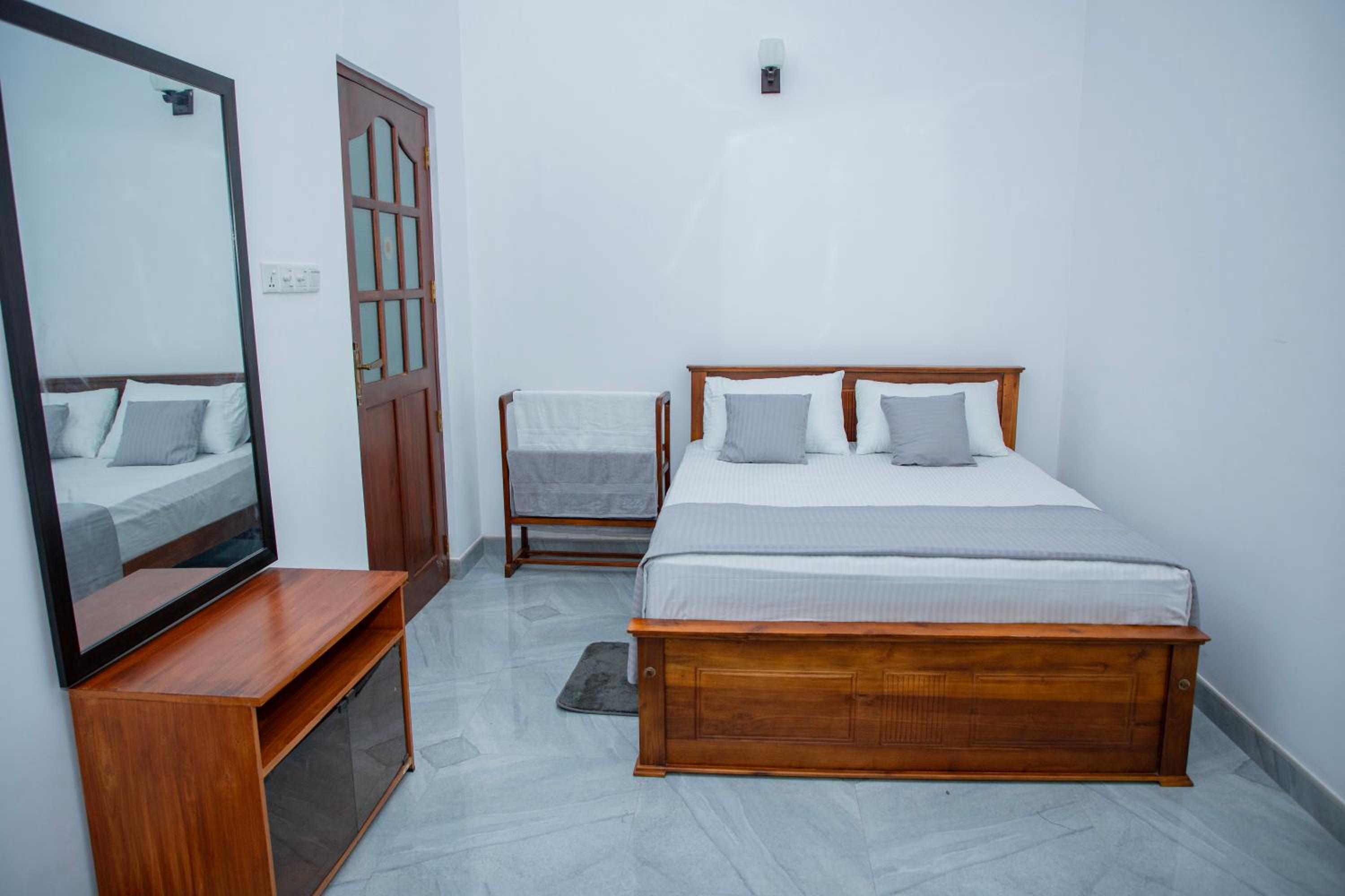 Double Room With Private Bathroom photo 1