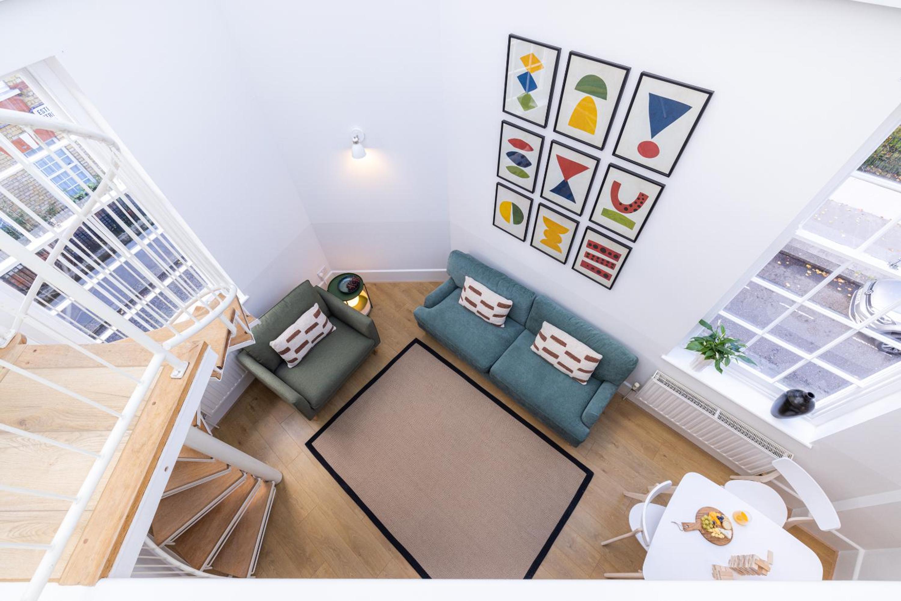 Two-Bedroom Deluxe Apartment photo 2