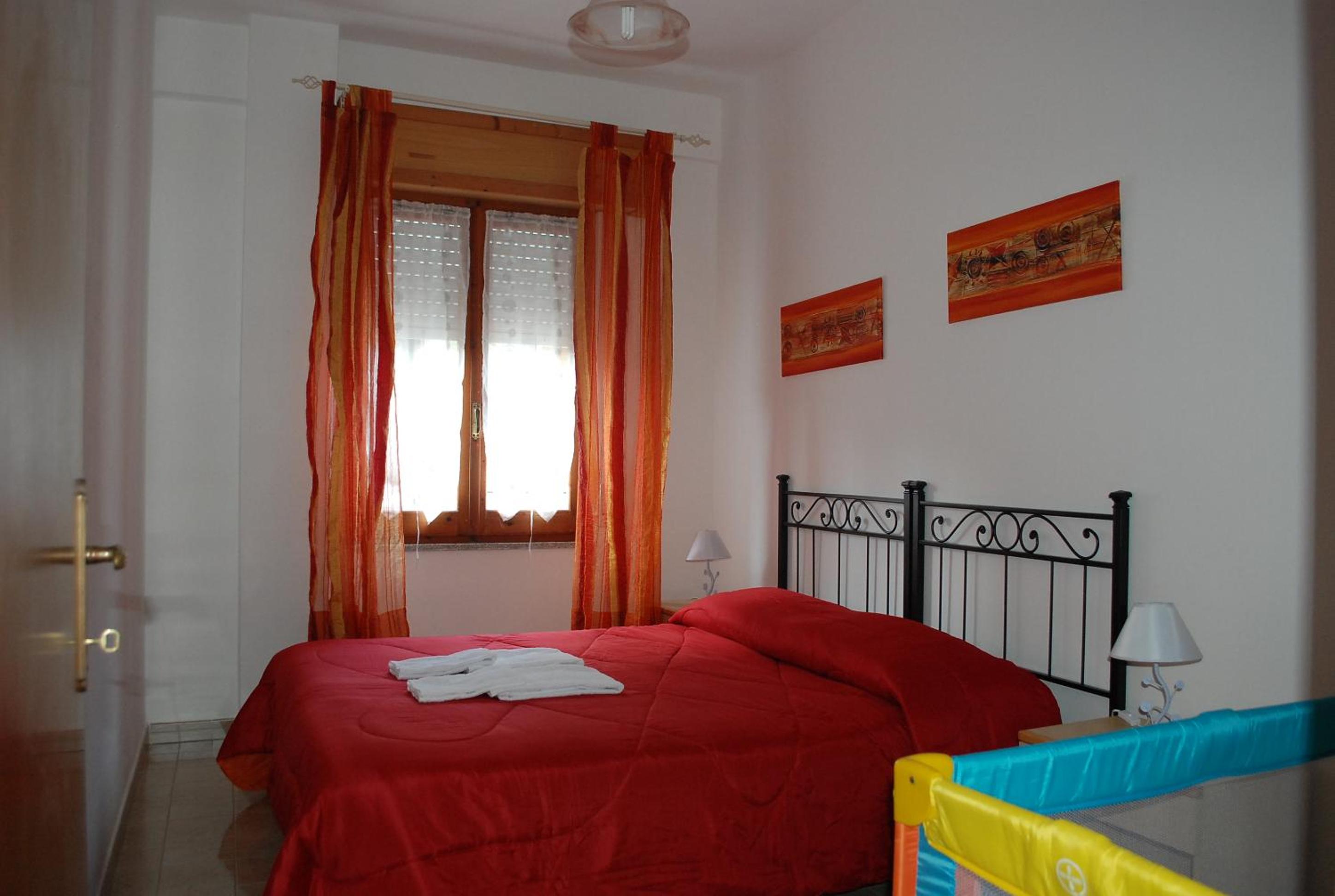 Three-Bedroom Apartment photo 1