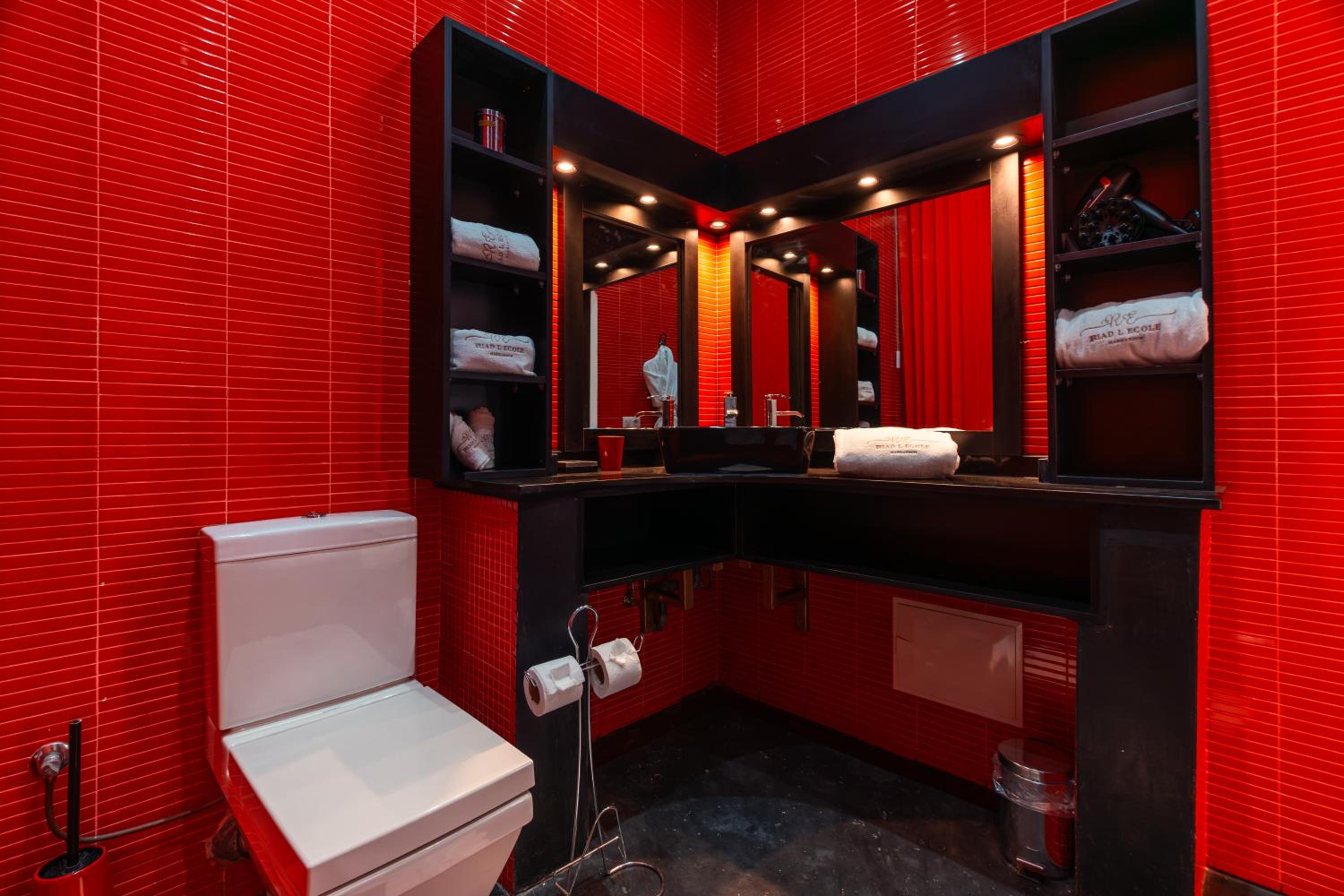 Standard Double Room - Photo 27