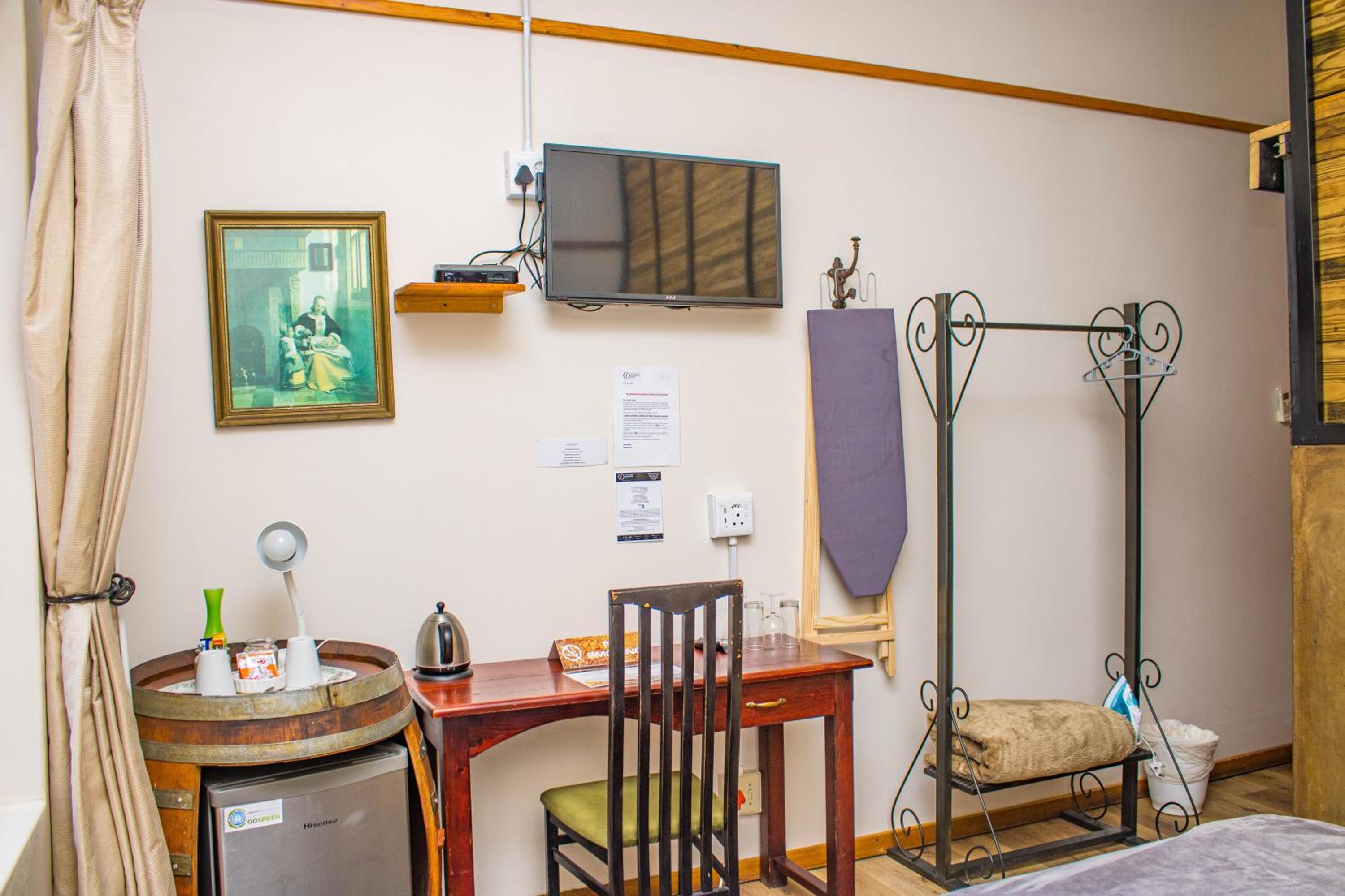 Double Room - Photo 24