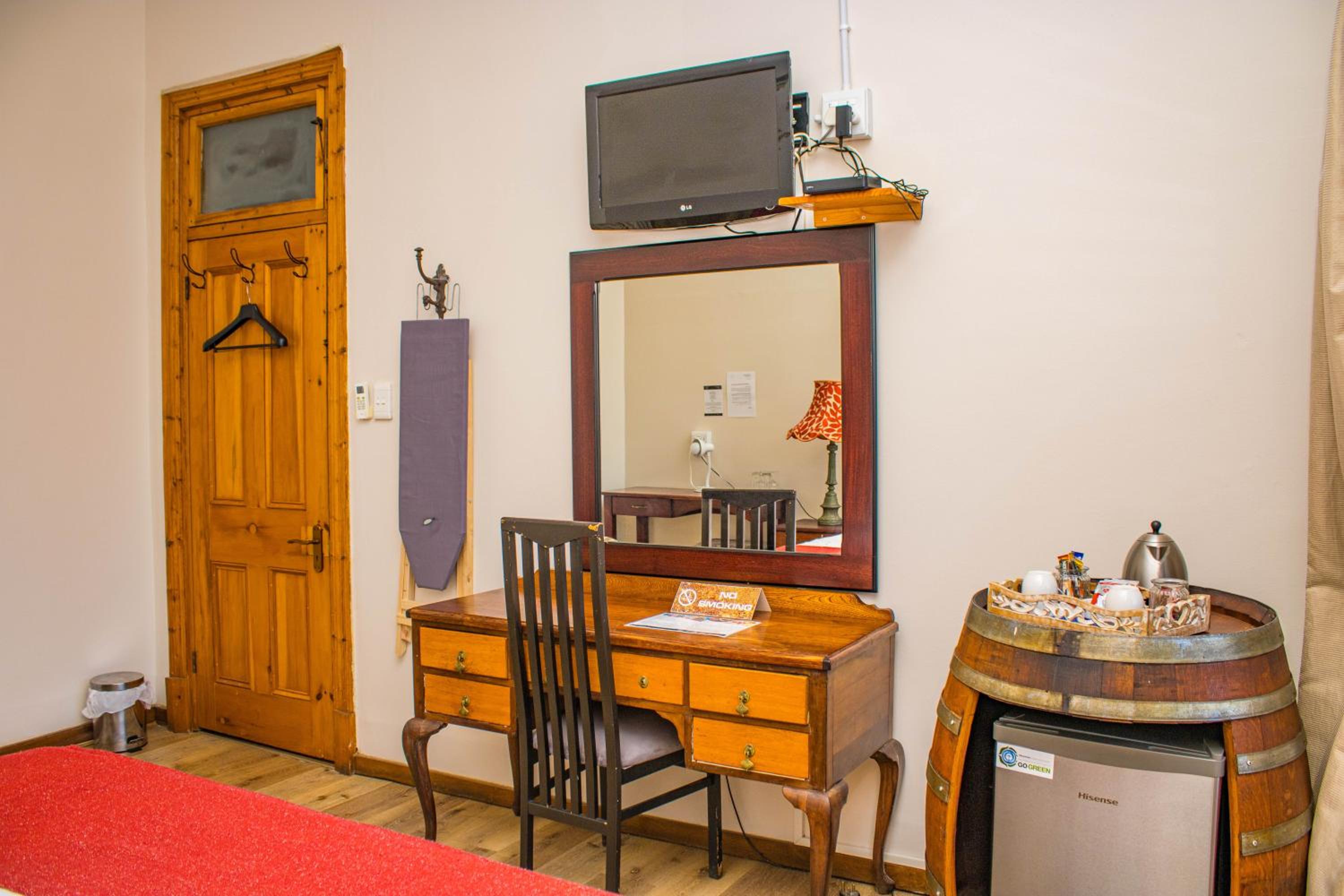 Double Room - Photo 19