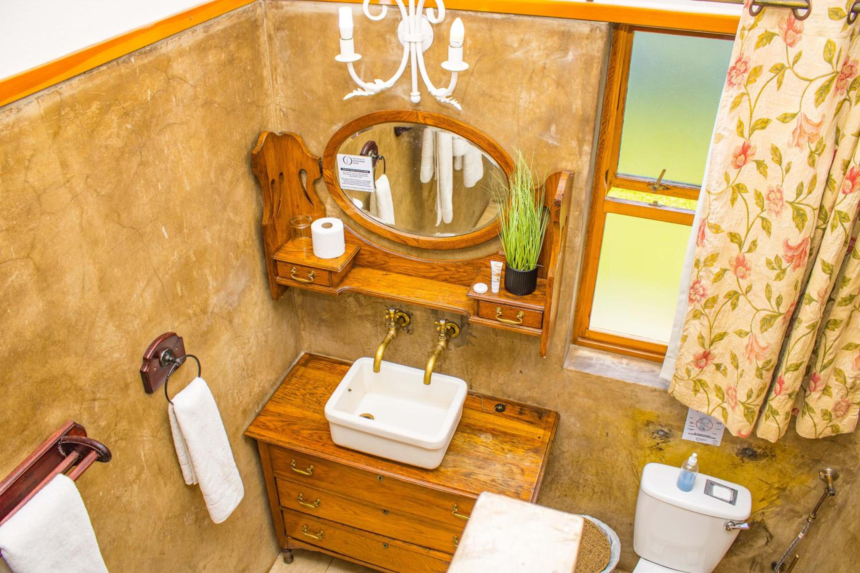 Double Room - Photo 5