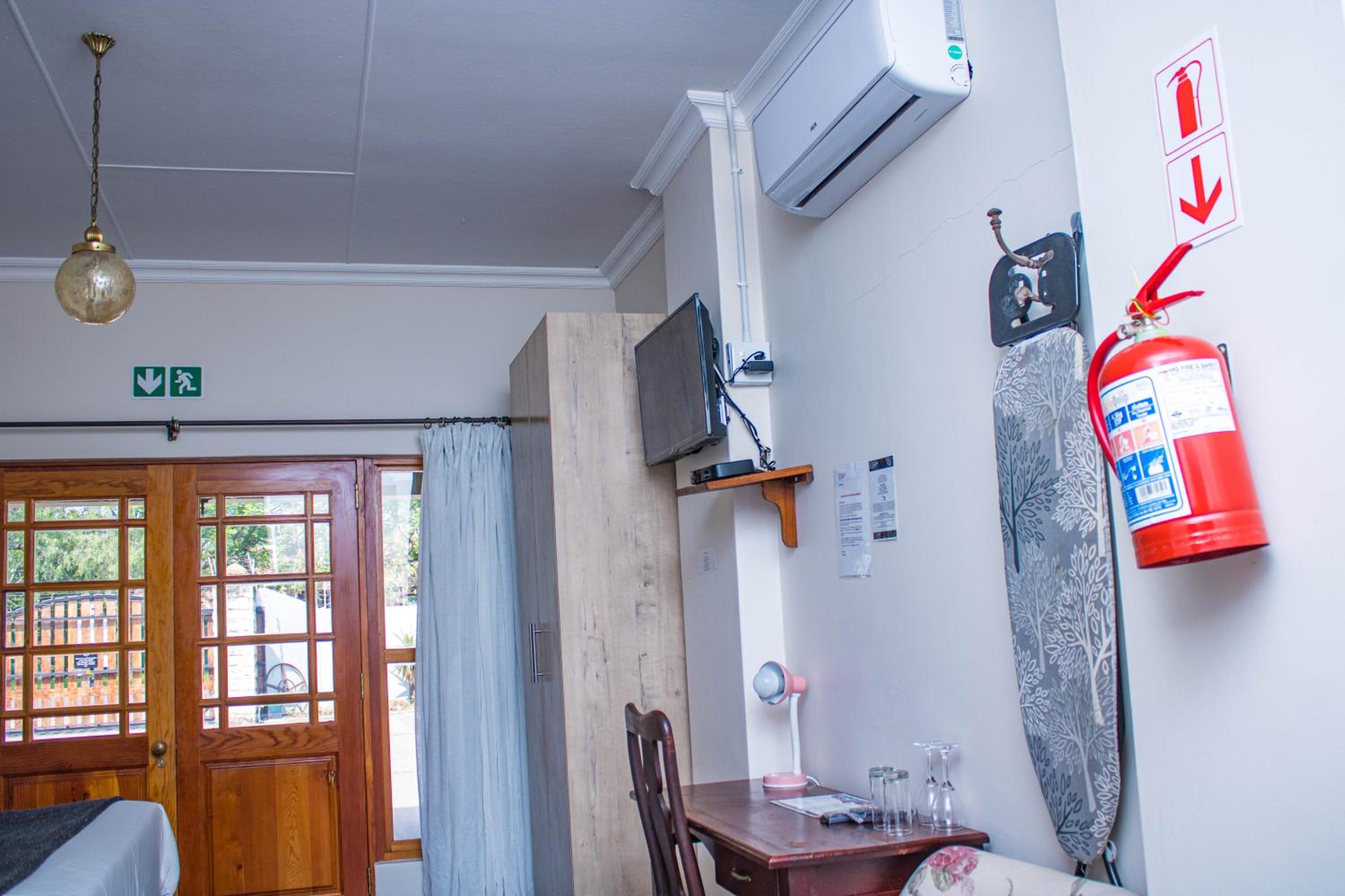 Self-catering Double Room - Photo 5
