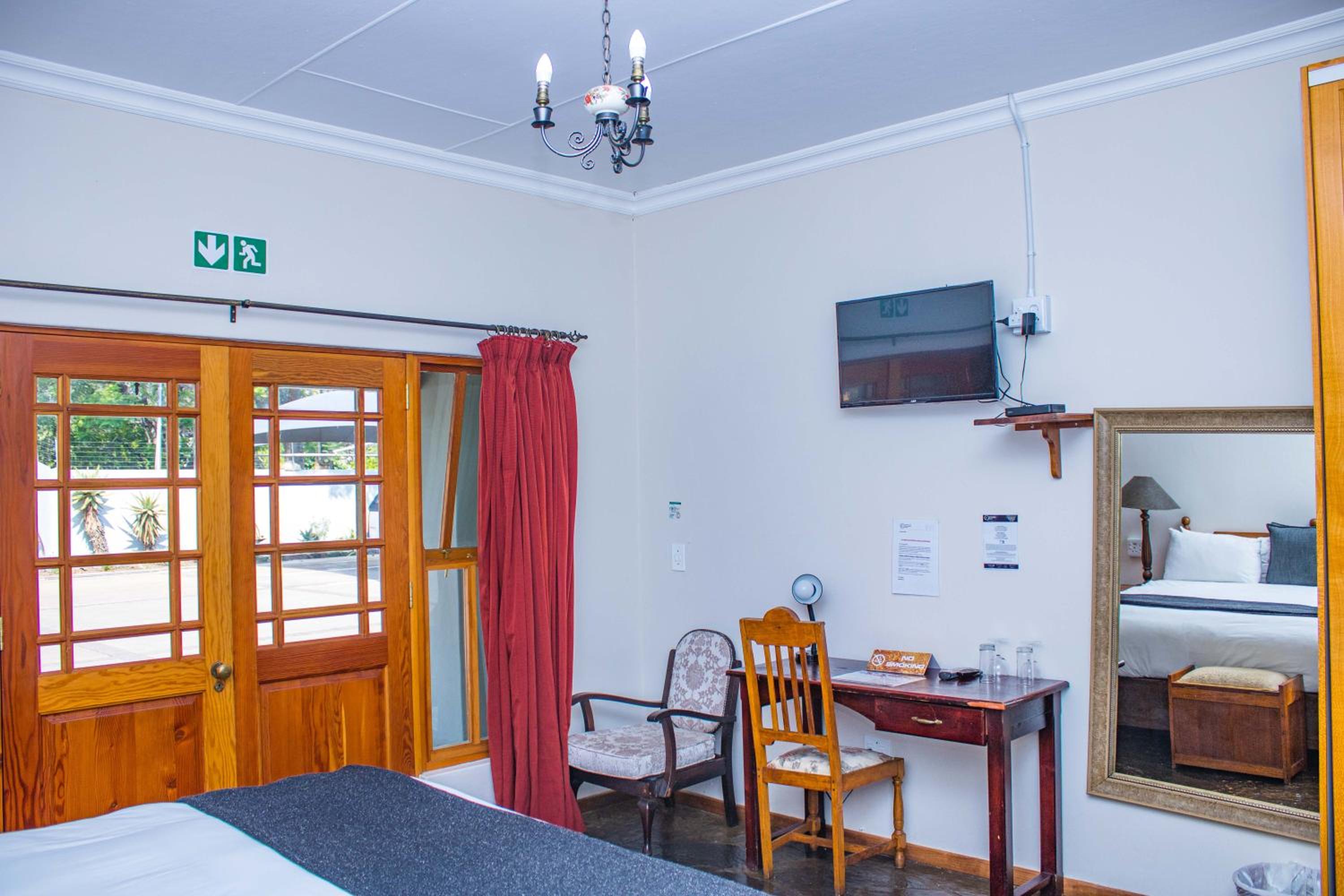 Self-catering Double Room - Photo 4