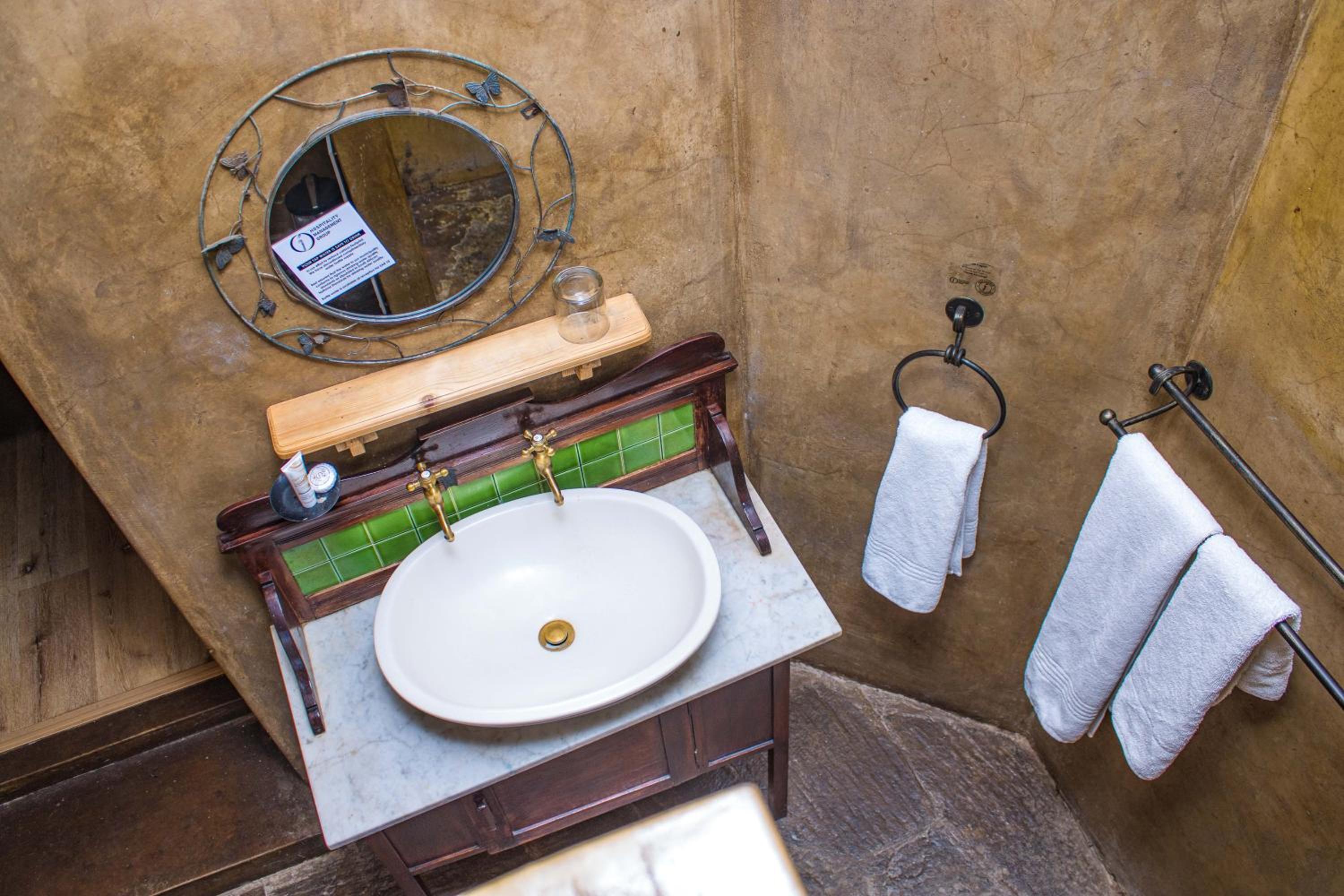 Self-catering Double Room - Photo 14