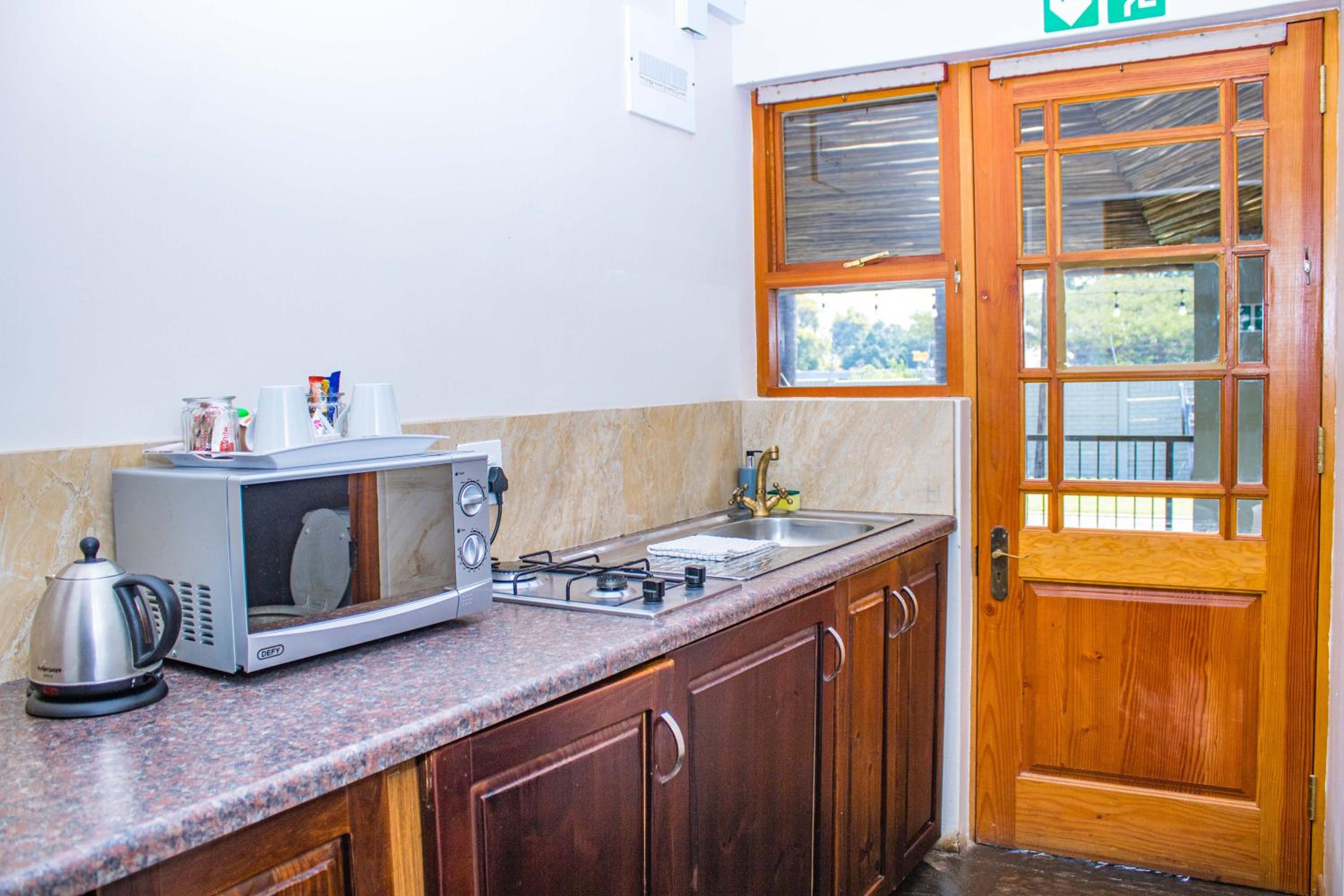 Self-catering Double Room - Photo 18