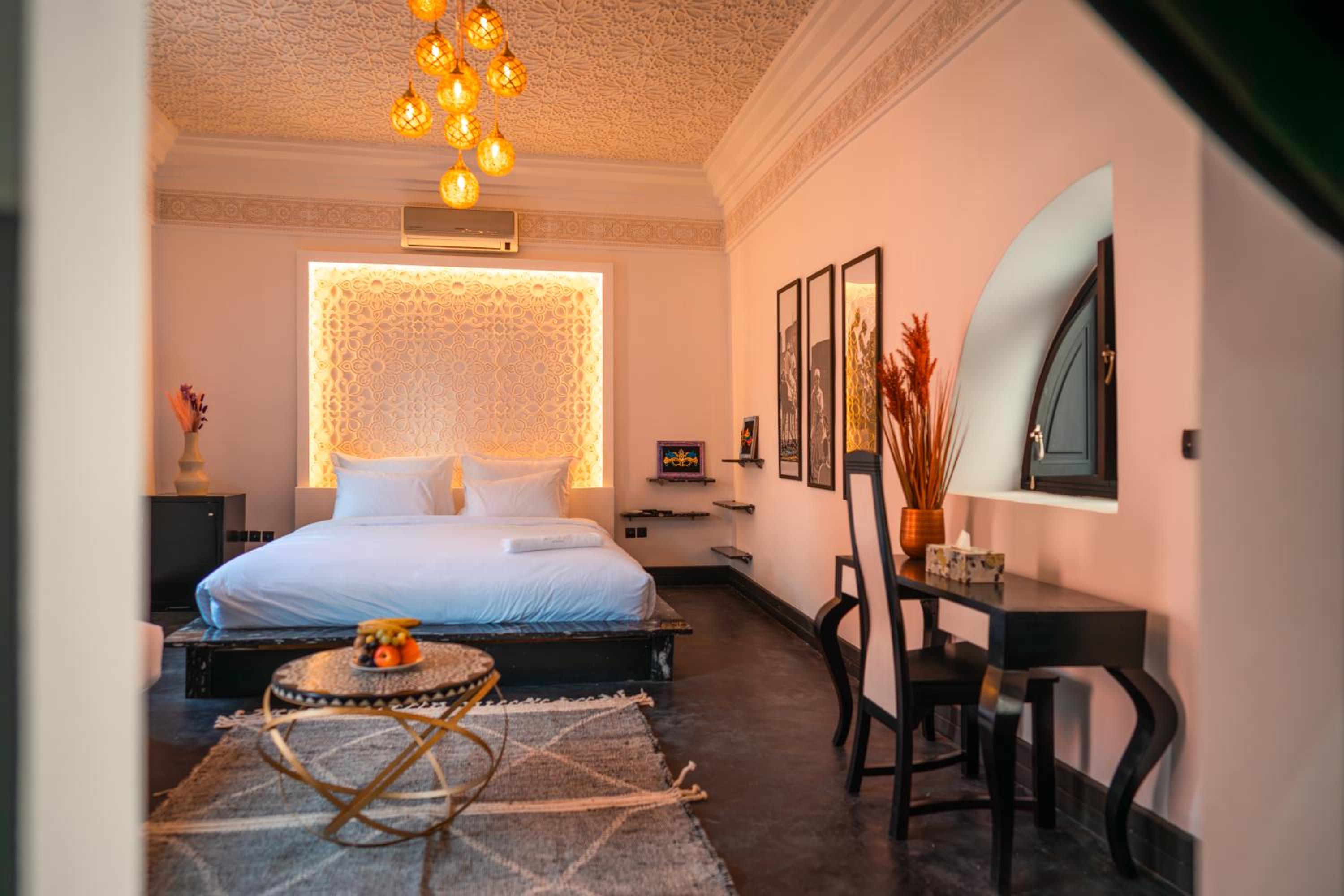 Deluxe Queen Room - Photo 33