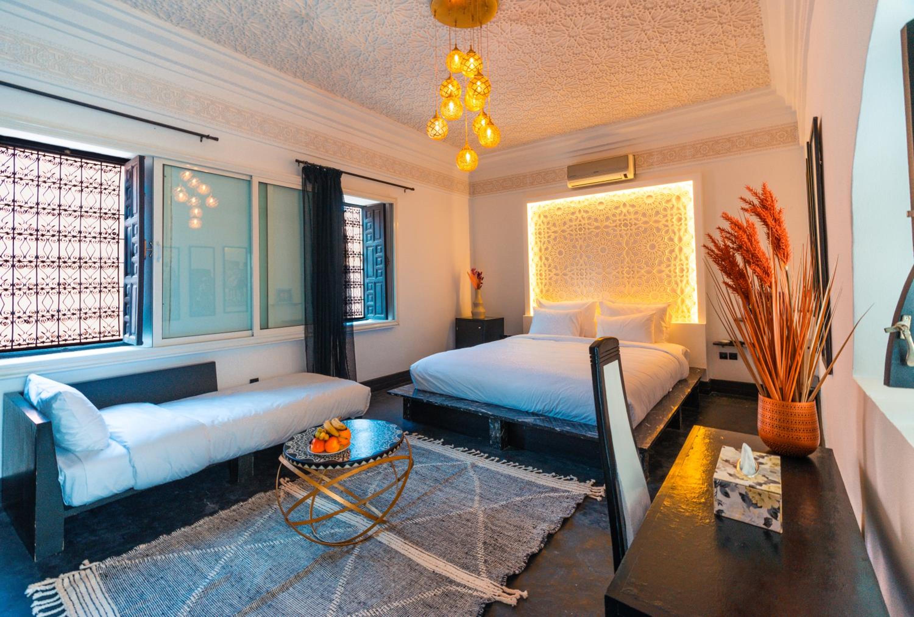 Deluxe Queen Room - Photo 34