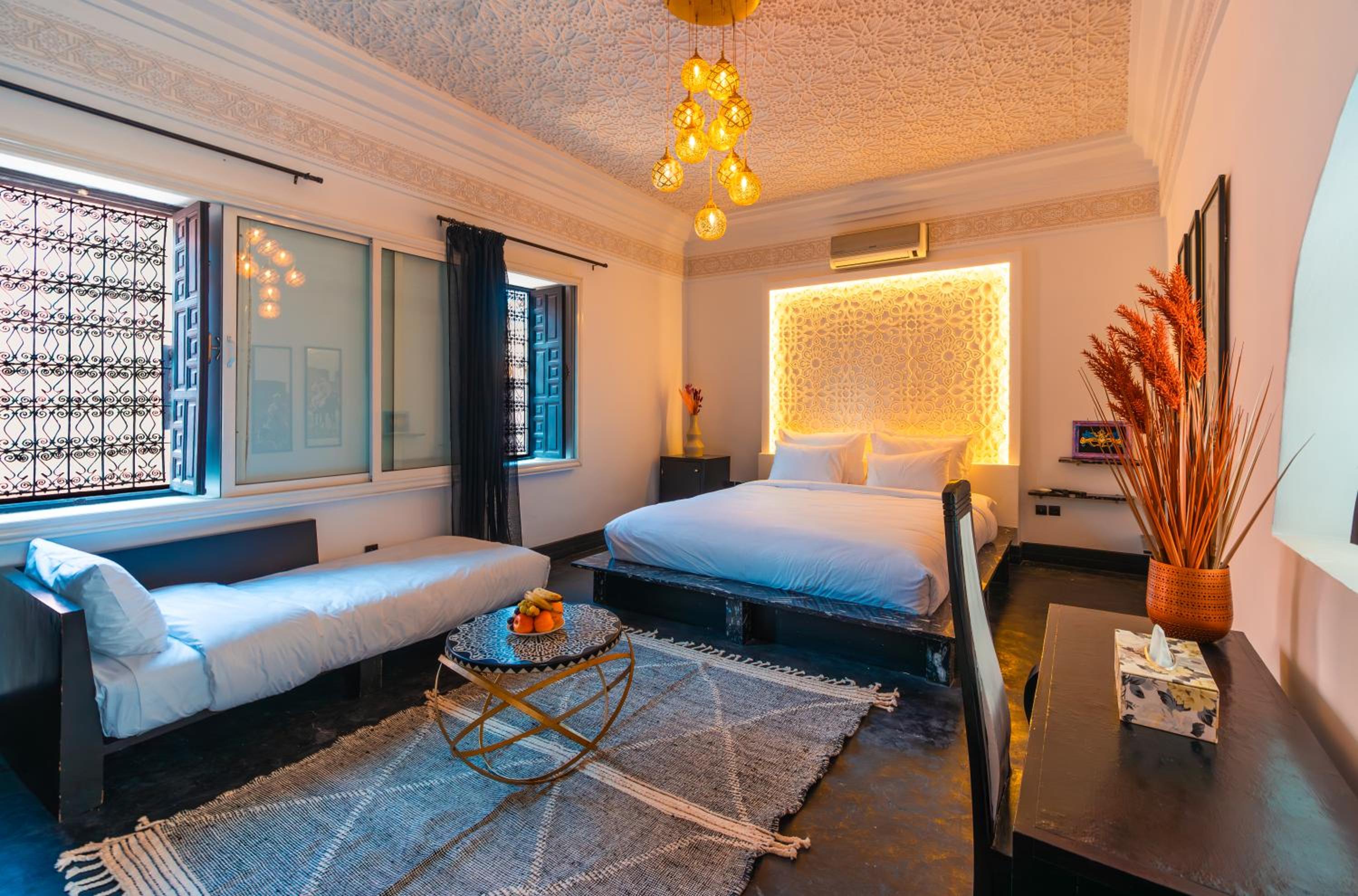 Deluxe Queen Room - Photo 24