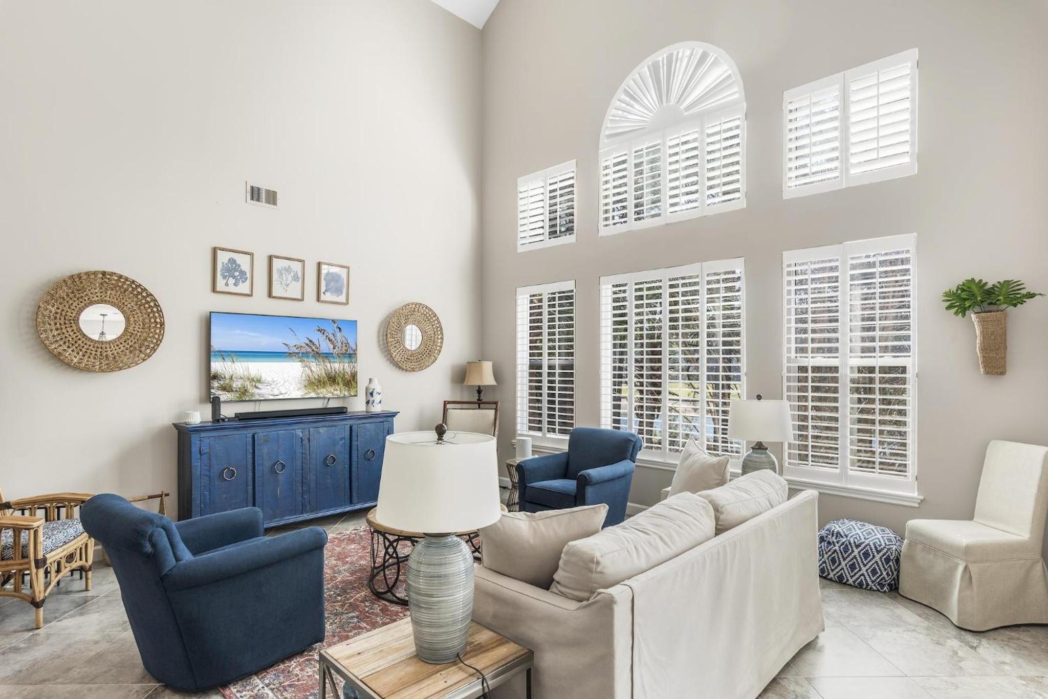 Three-Bedroom Vacation Home  photo 2