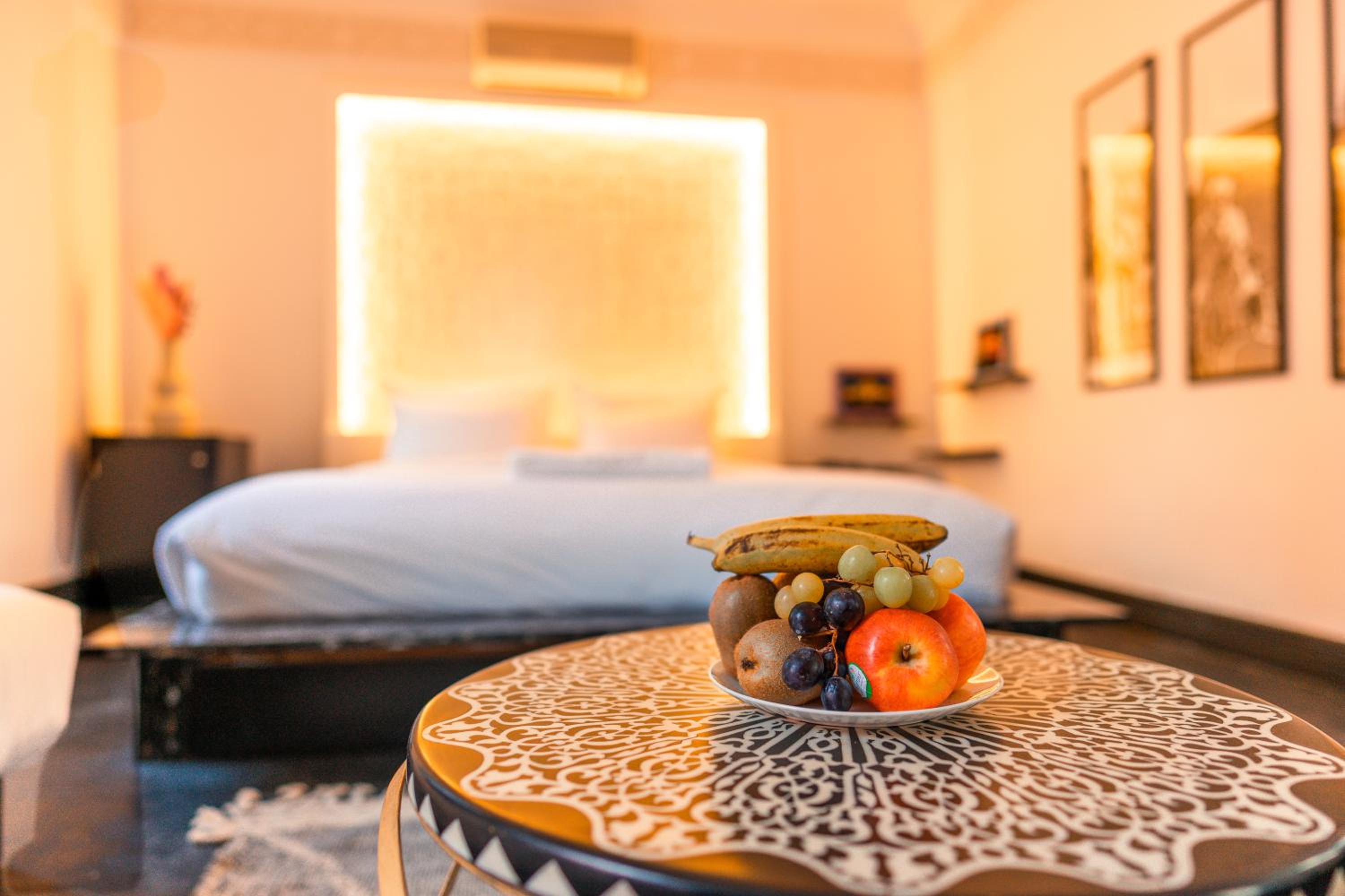 Deluxe Queen Room - Photo 16