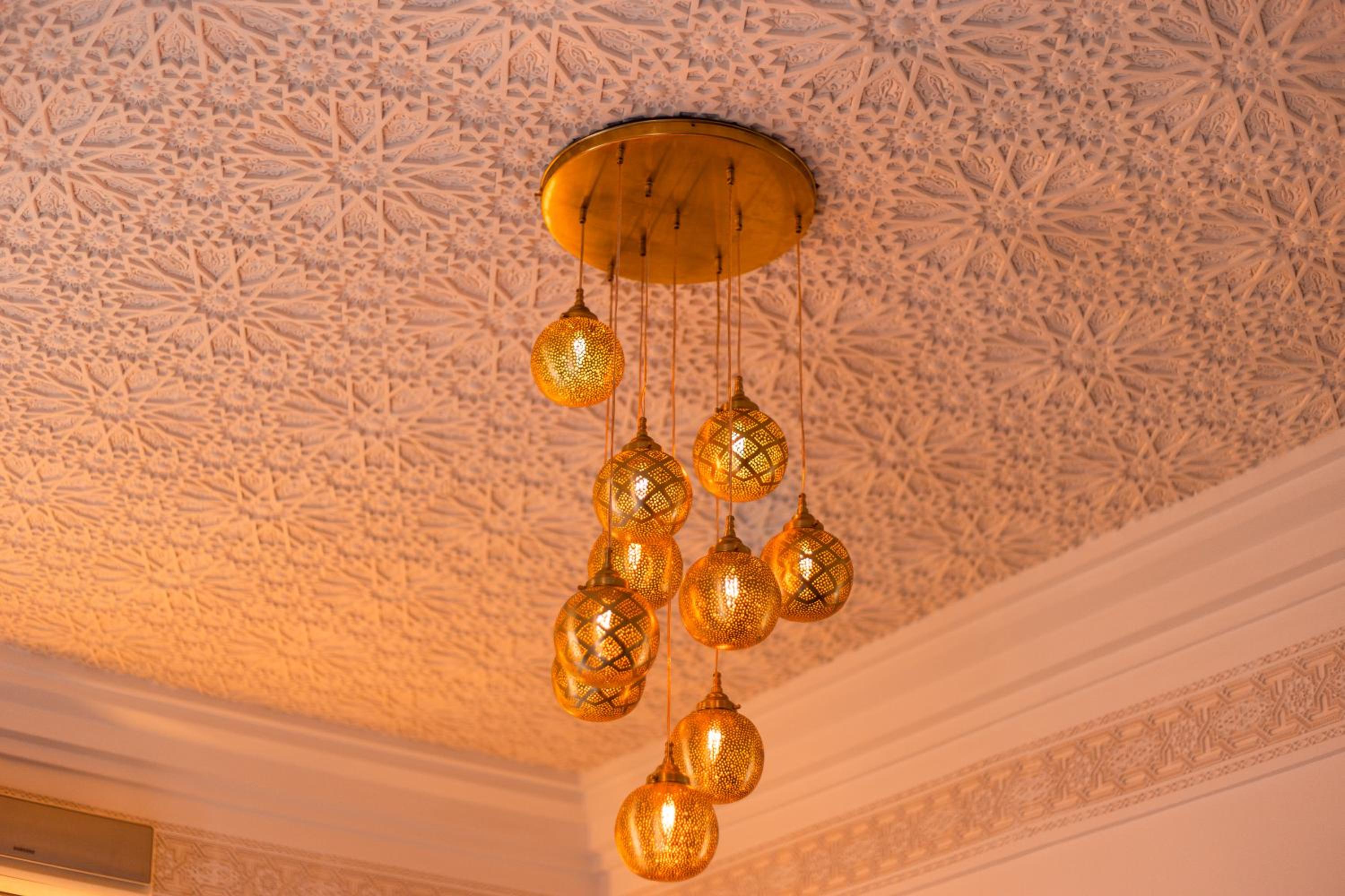 Deluxe Queen Room - Photo 19