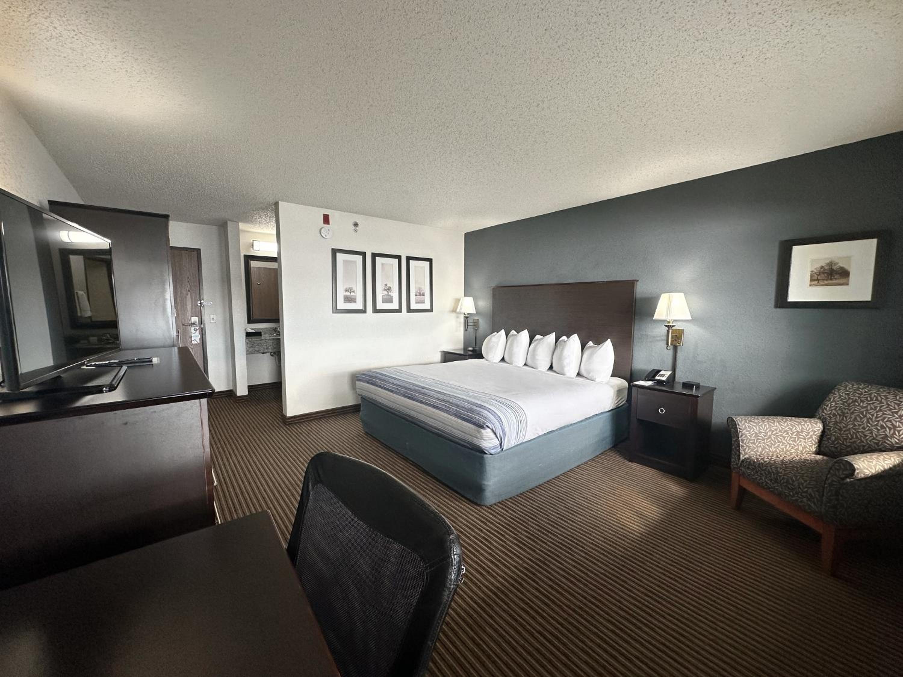 Superior King Room - Non-Smoking