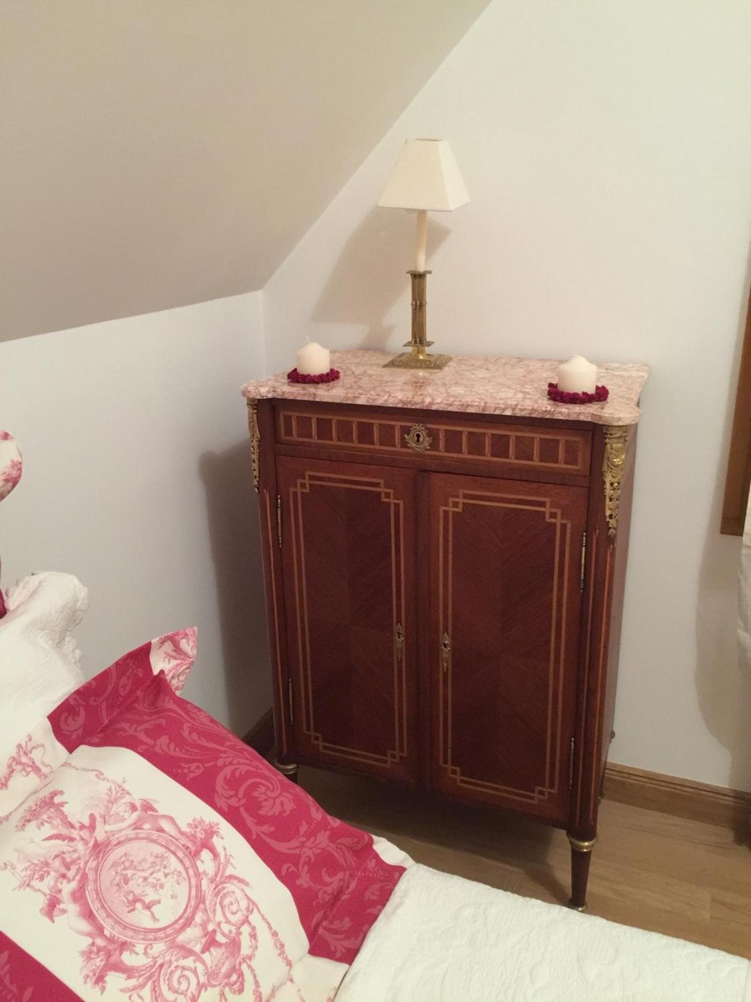 Double Room with Private External Bathroom - Photo 25