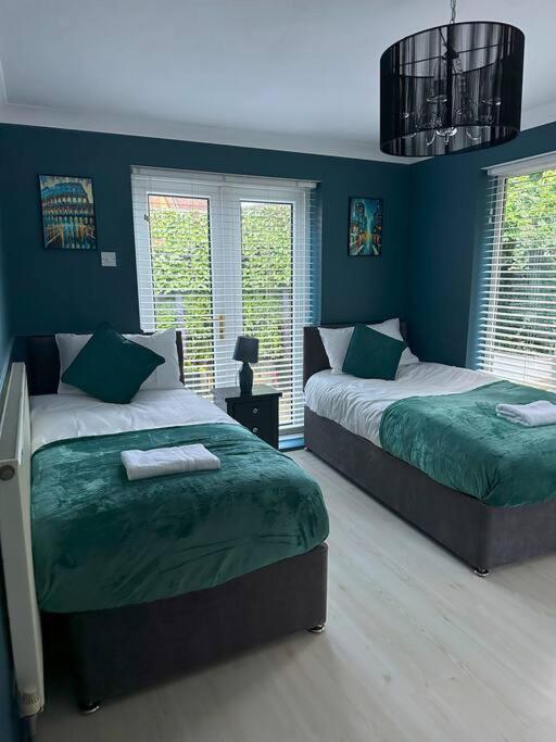 Four-Bedroom House photo 1