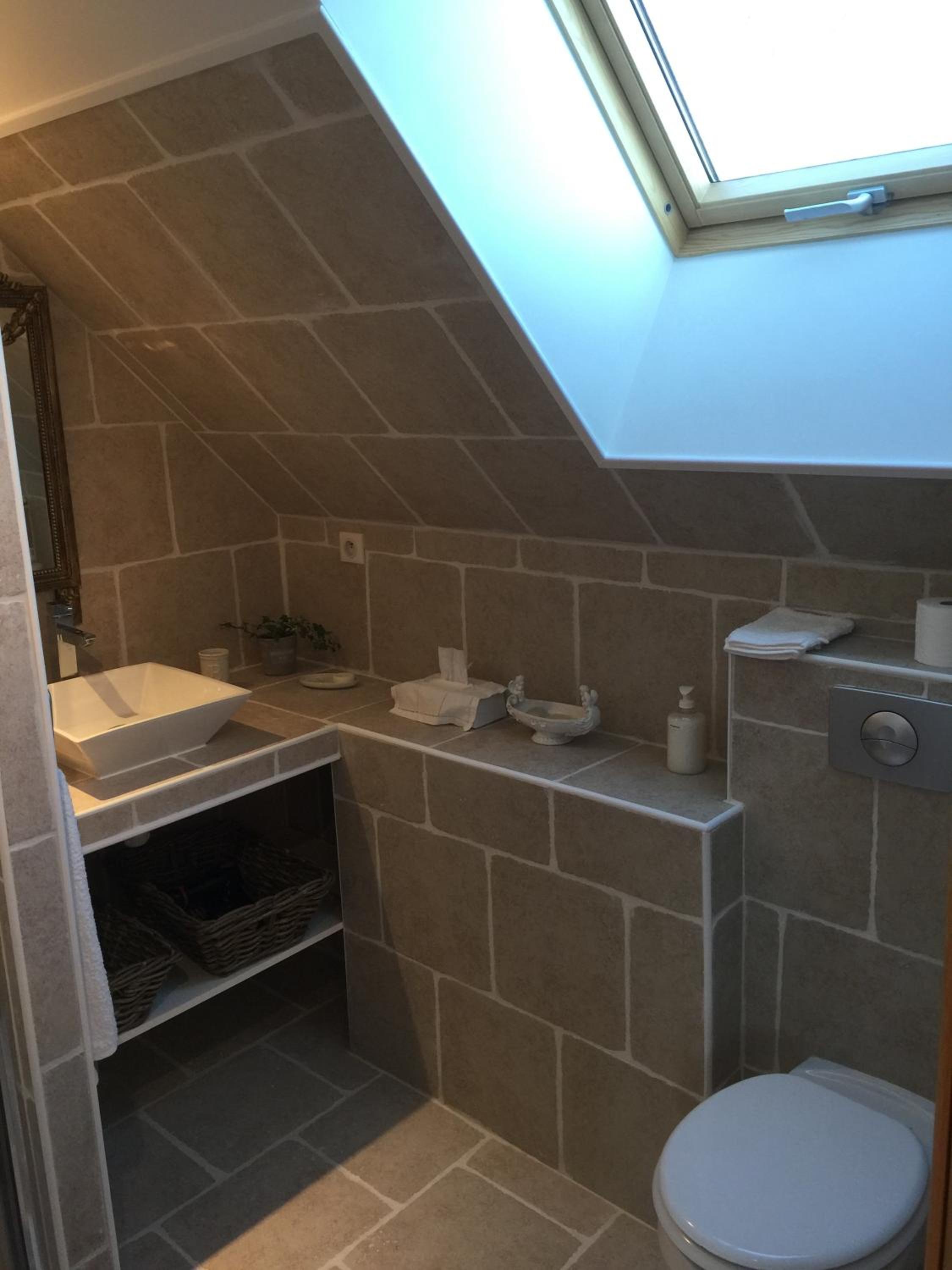 Double Room with Private External Bathroom - Photo 13