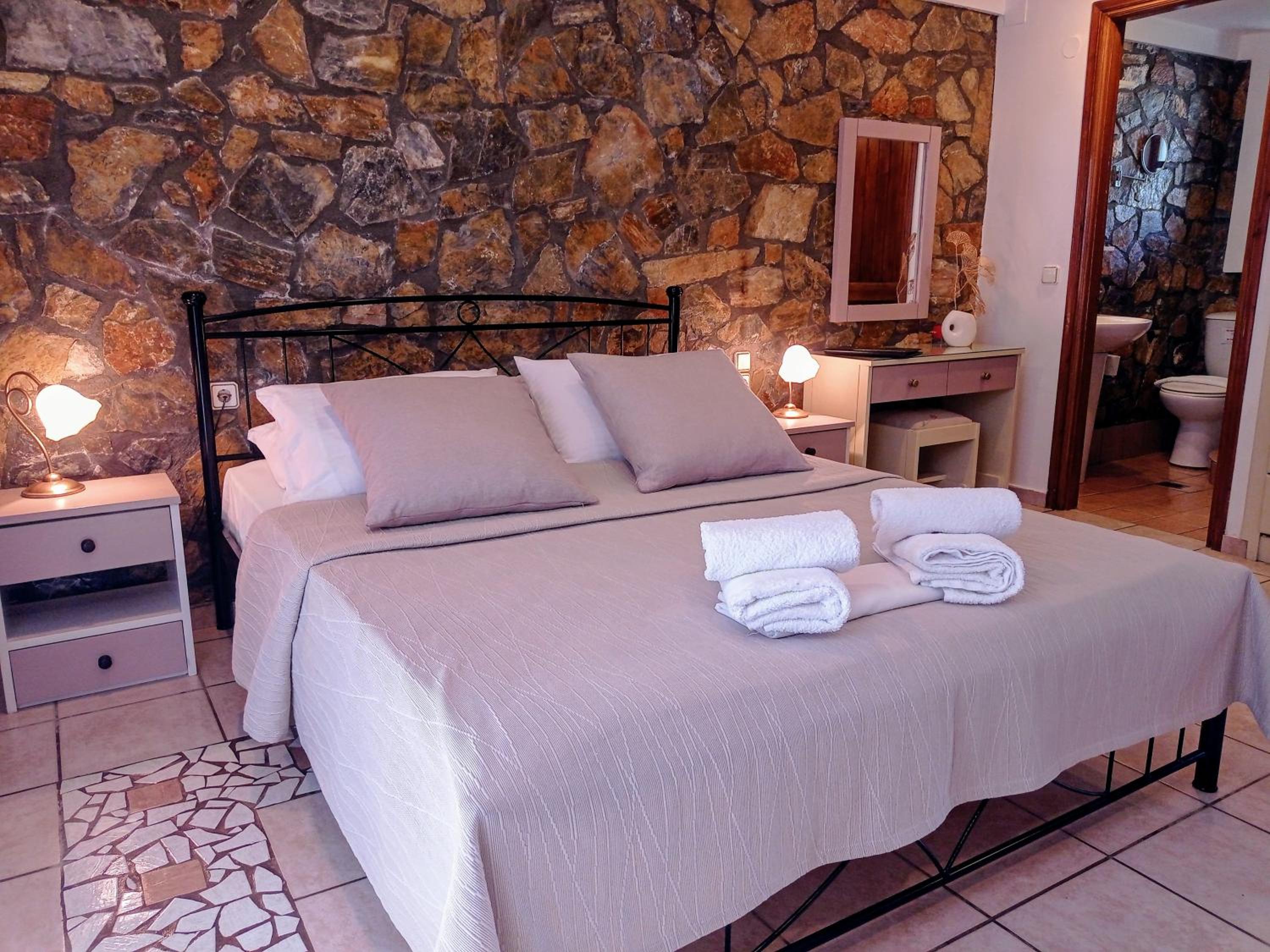 Superior Double or Twin Room with Garden View photo 3
