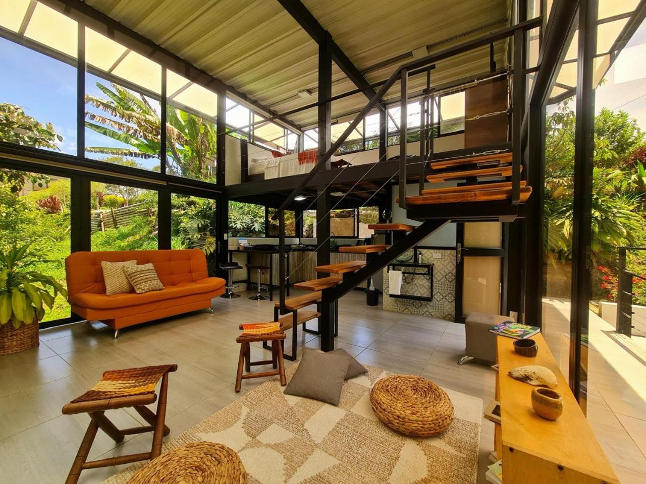 One-Bedroom House photo 3