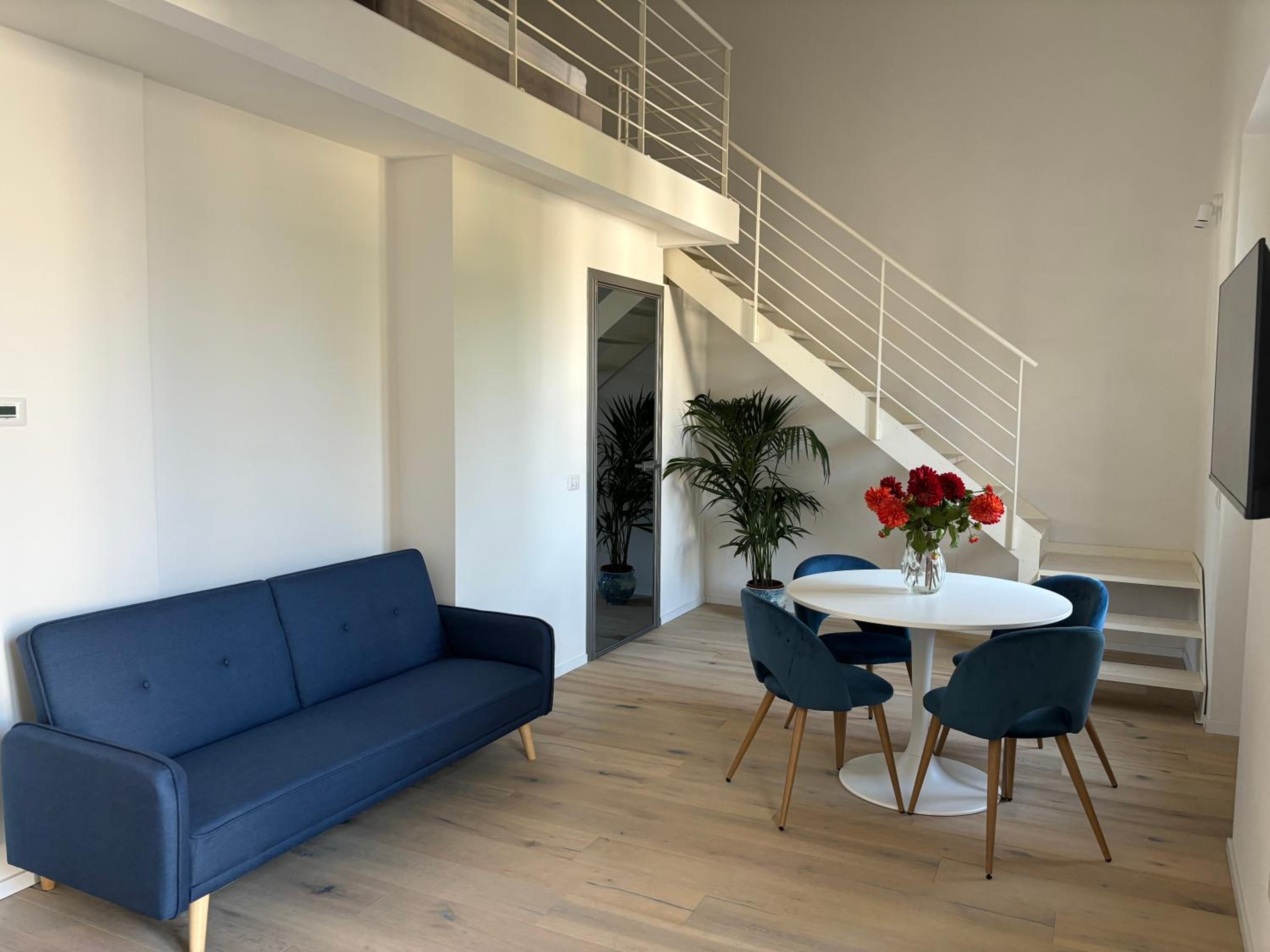Studio with Balcony
