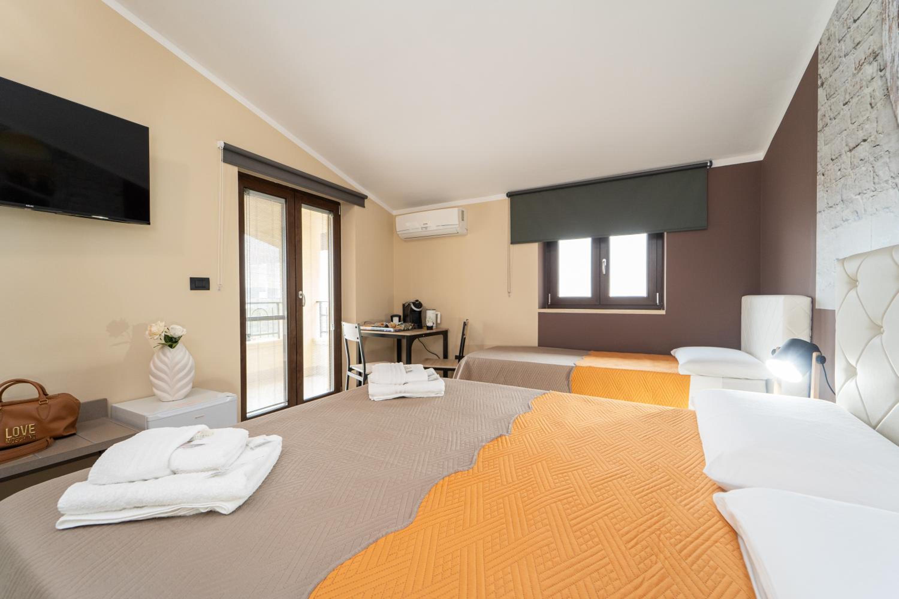 Executive Triple Room photo 3