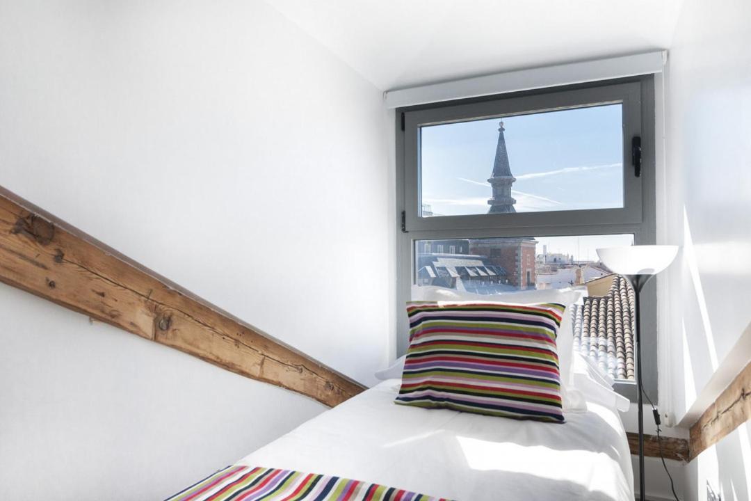 Apartment photo 2