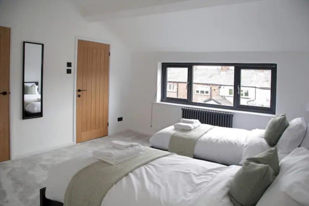 Four-Bedroom House photo 3