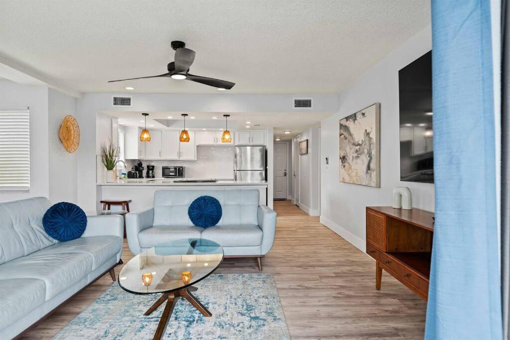 Three-Bedroom Apartment photo 3