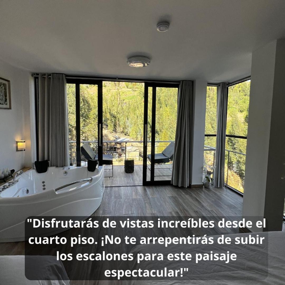 Standard Twin Room With Mountain View photo 2