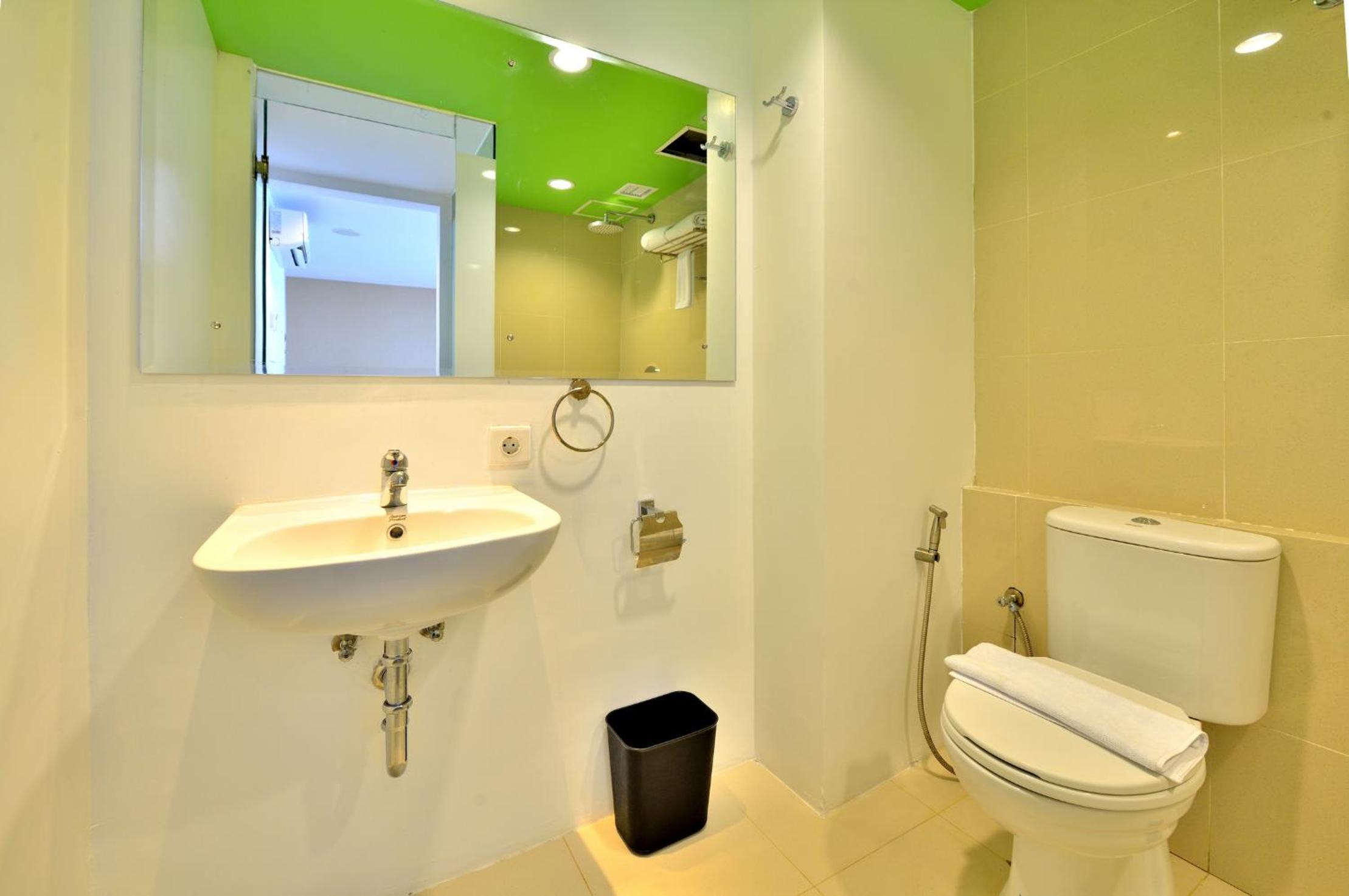 Whiz Double Room photo 2