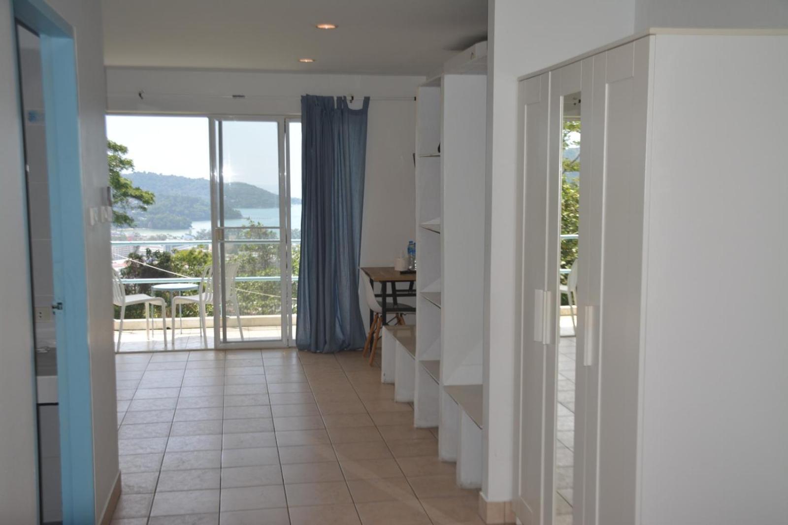 Studio with Sea View - Photo 7