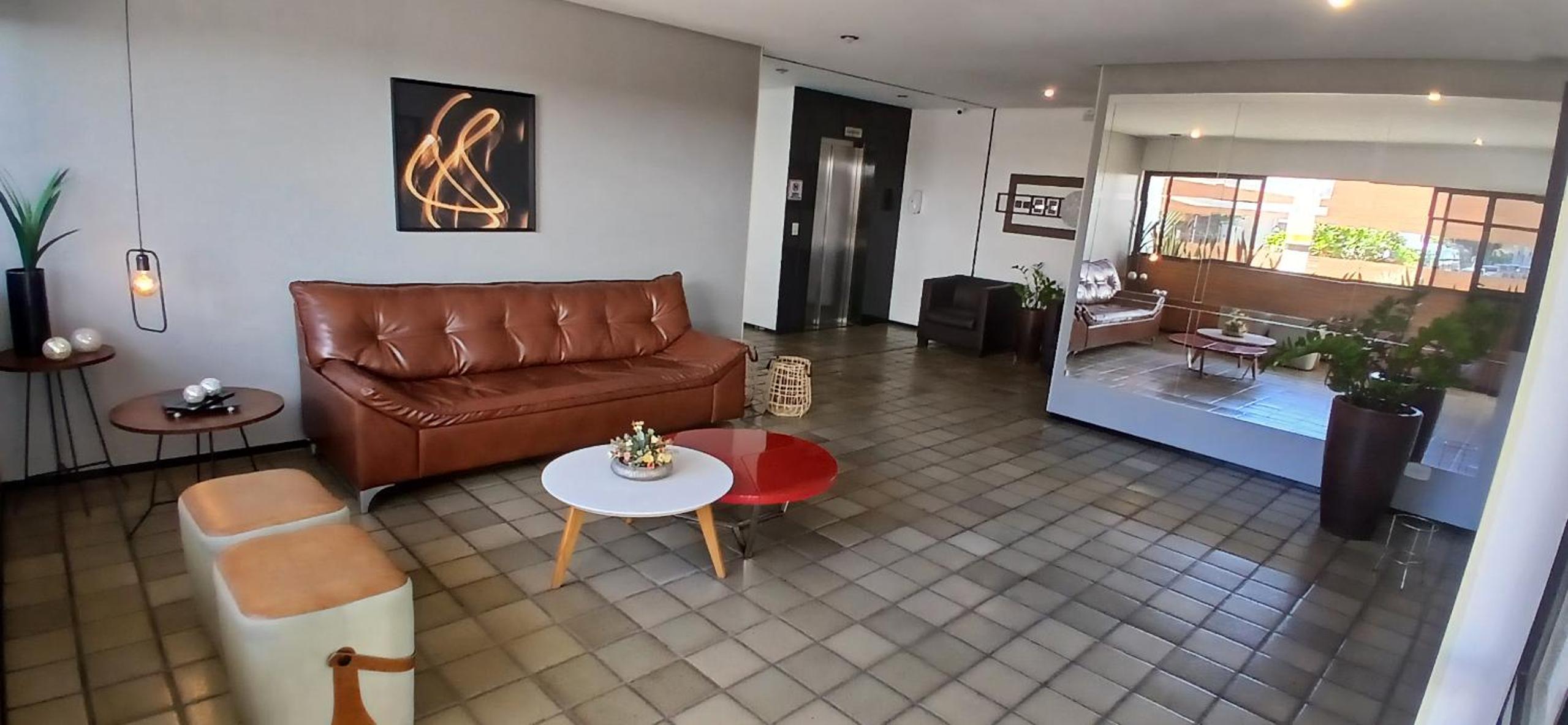 One-Bedroom Apartment with Sea View photo 1