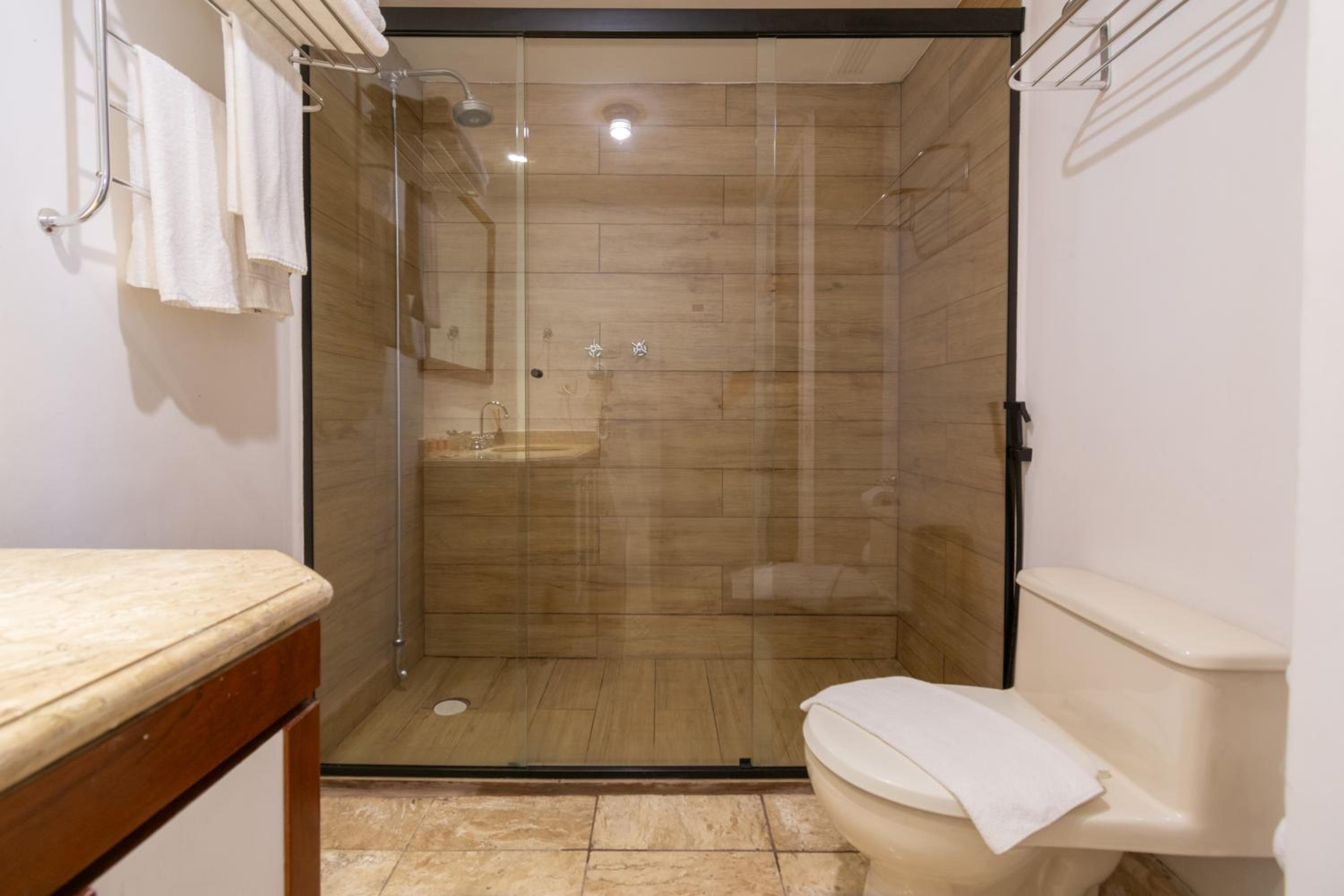 One-Bedroom Apartment - Photo 23