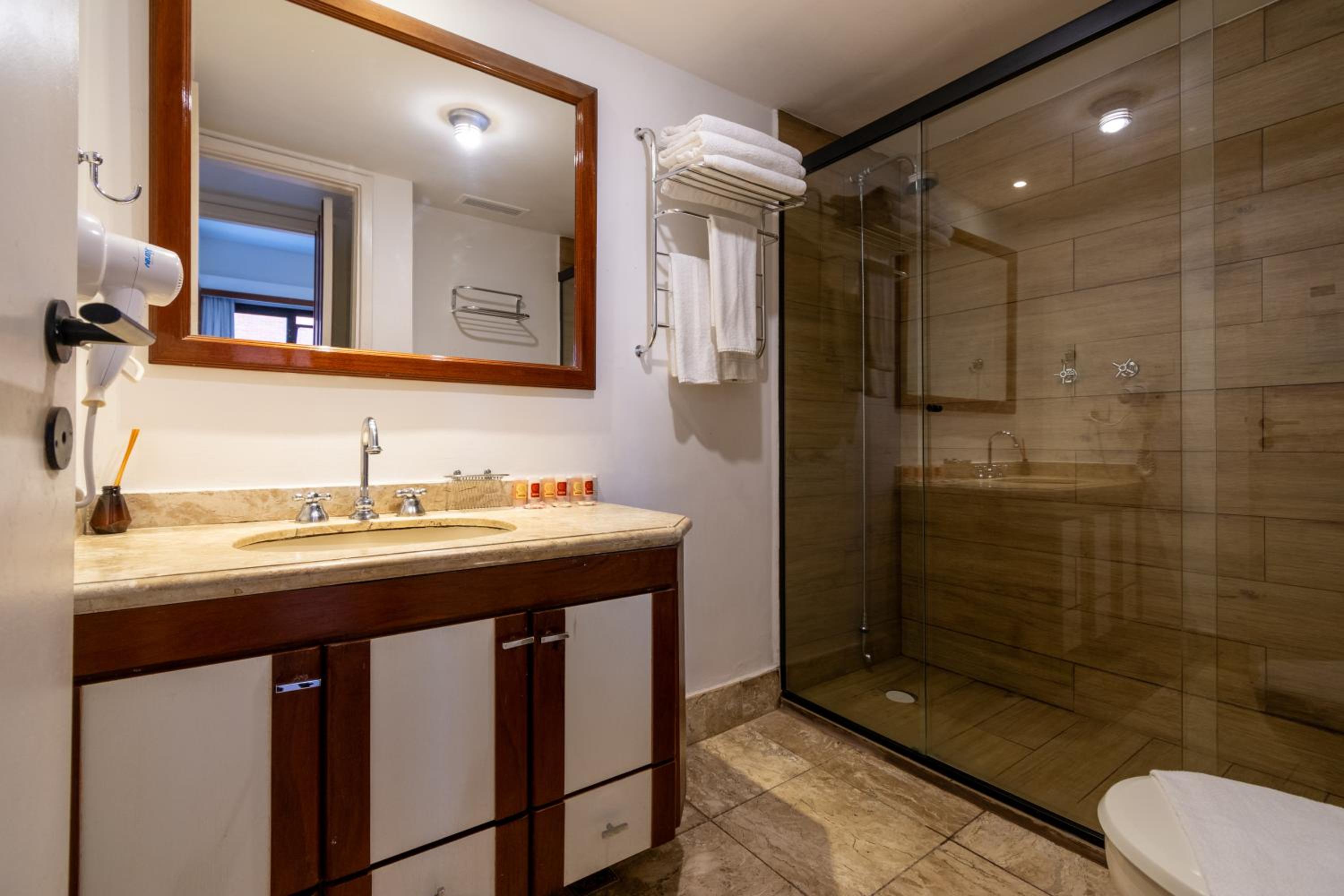 One-Bedroom Apartment - Photo 15