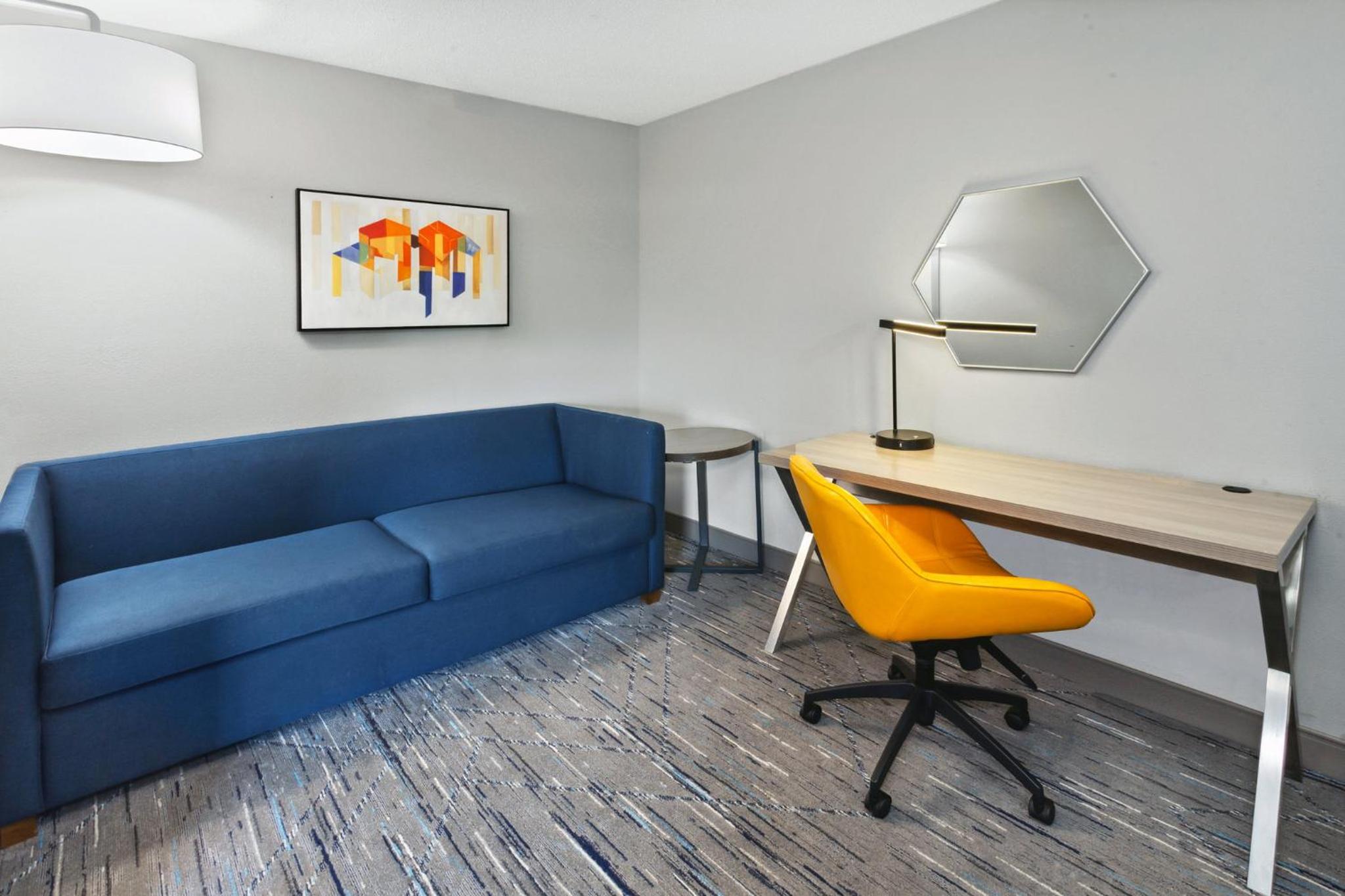 King Suite with Walk In Shower and Sofa Bed - Photo 10