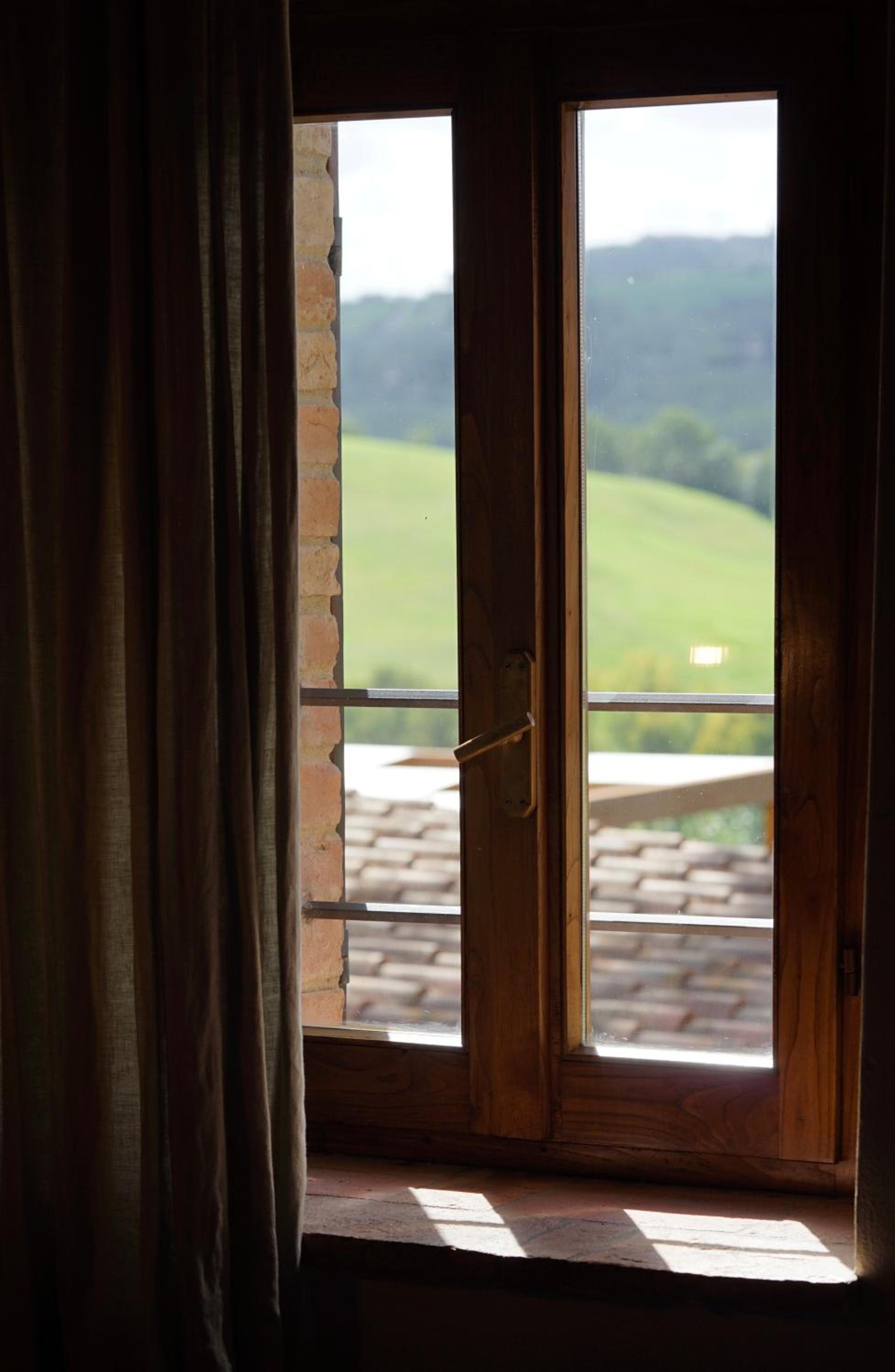 Suite - Photo 9