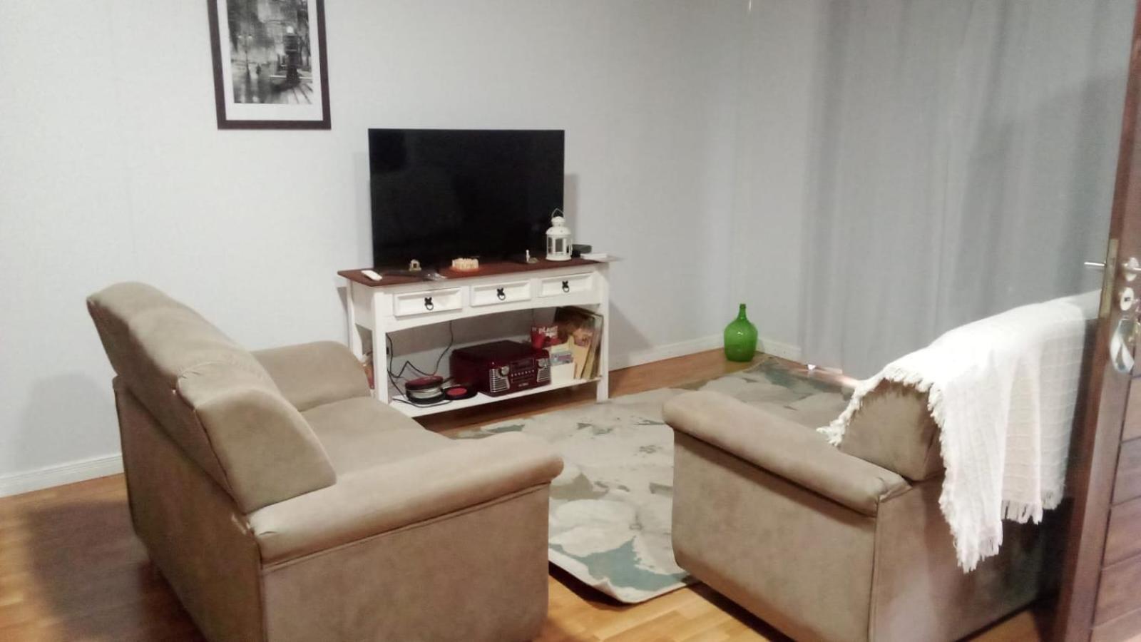 Three-Bedroom House photo 1