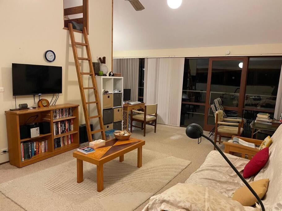 Two-Bedroom House photo 3