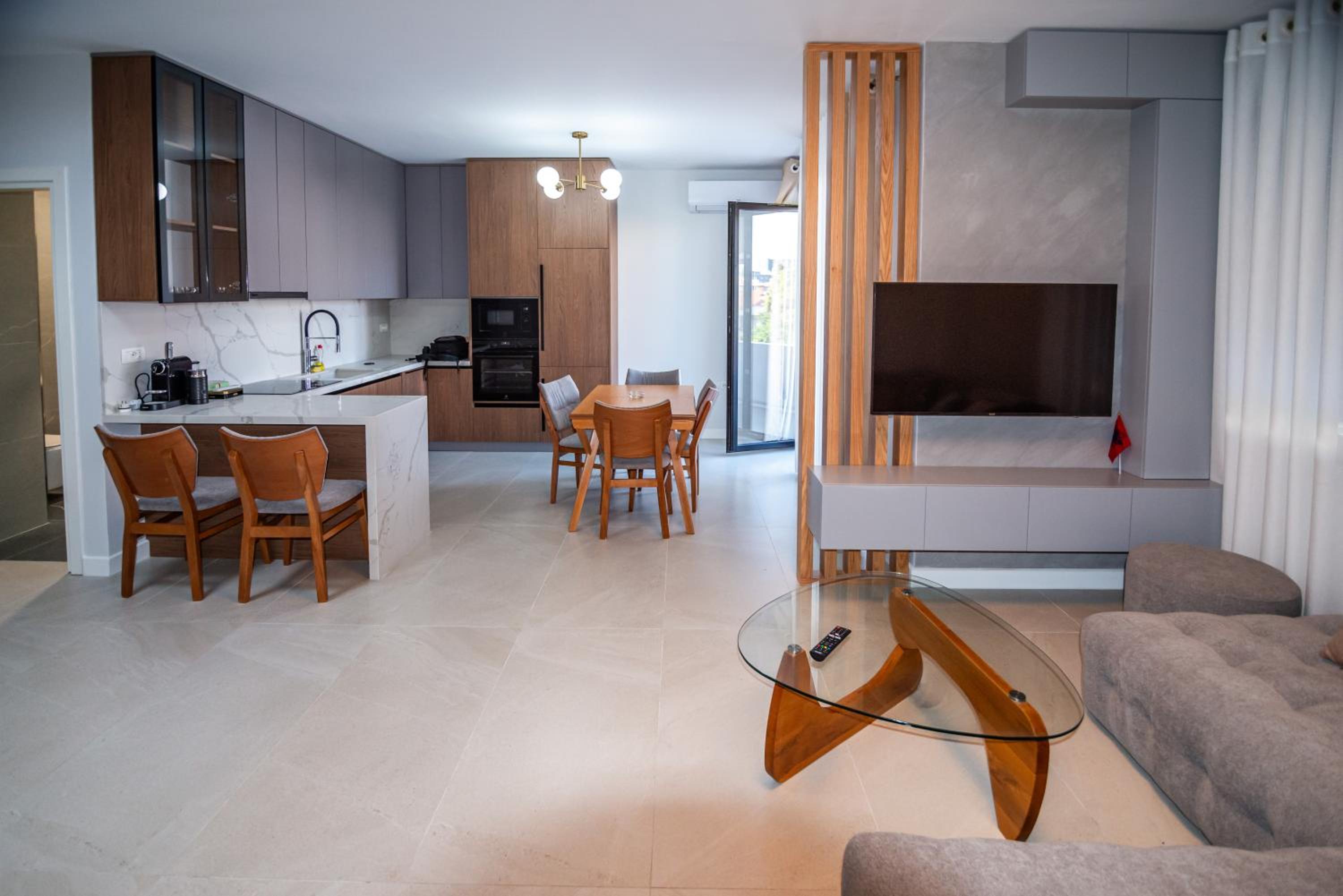 One-Bedroom Apartment
