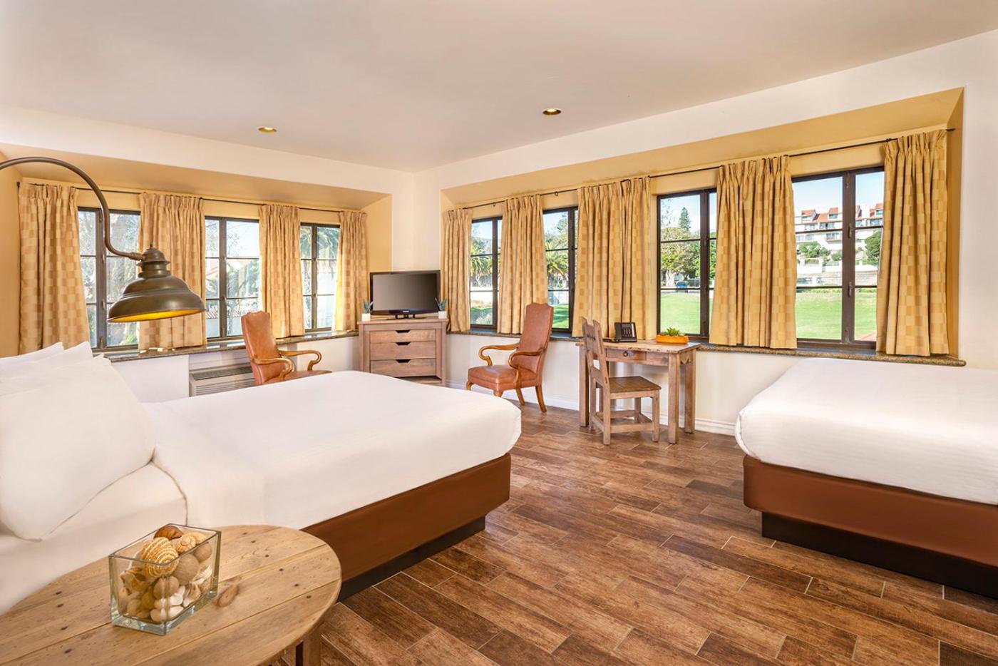 Deluxe Double Room - Photo 1