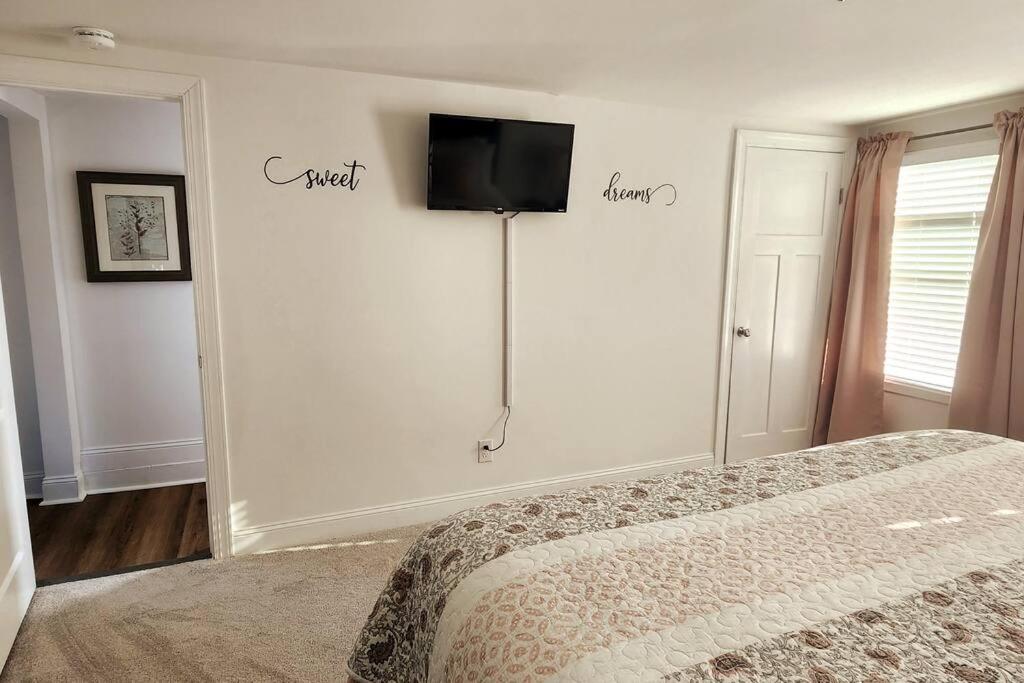 Two-Bedroom House photo 1