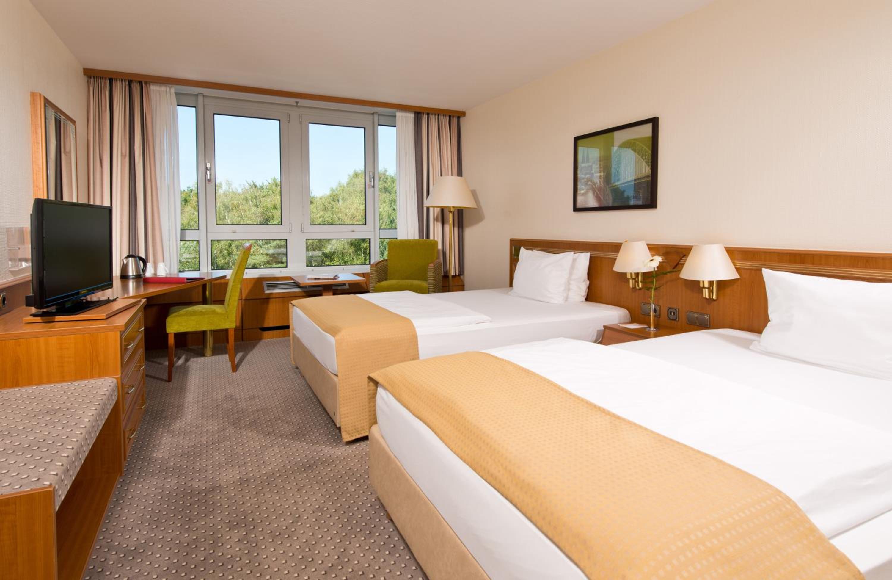 Comfort Single Room thumbnail 5