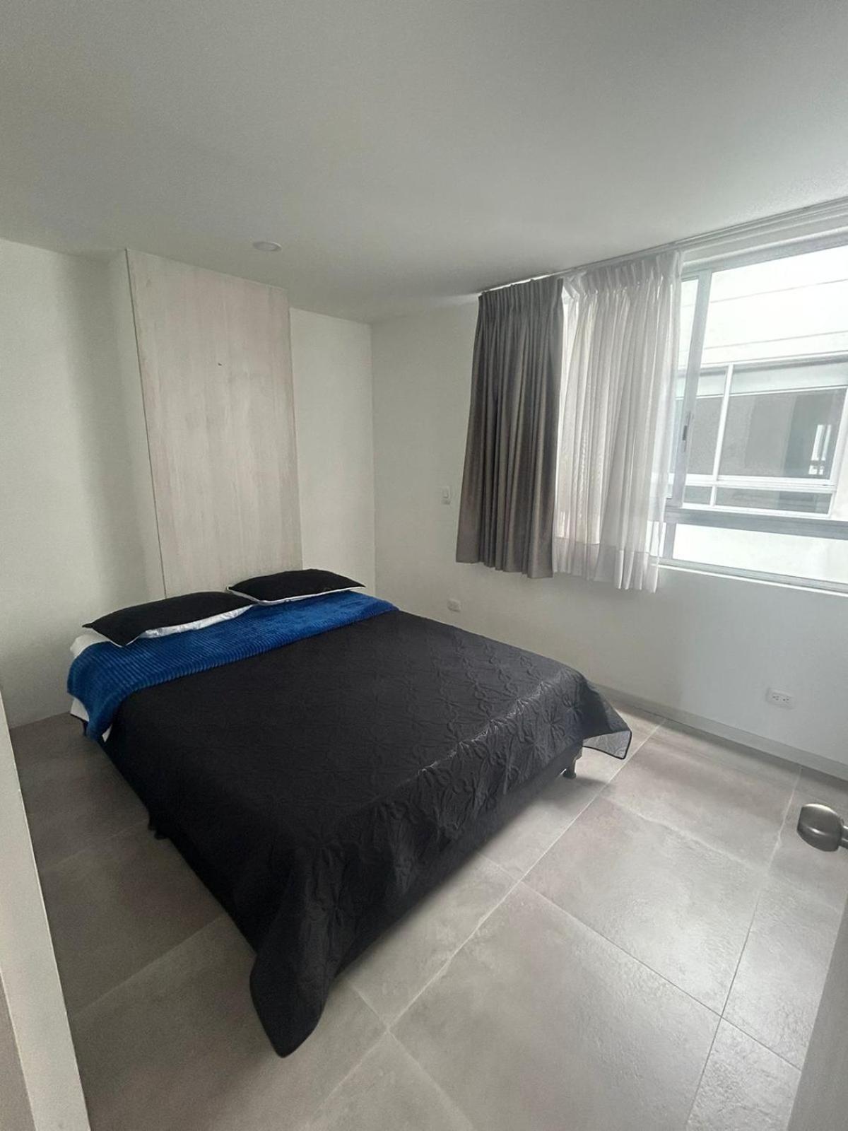 Three-Bedroom Apartment photo 2