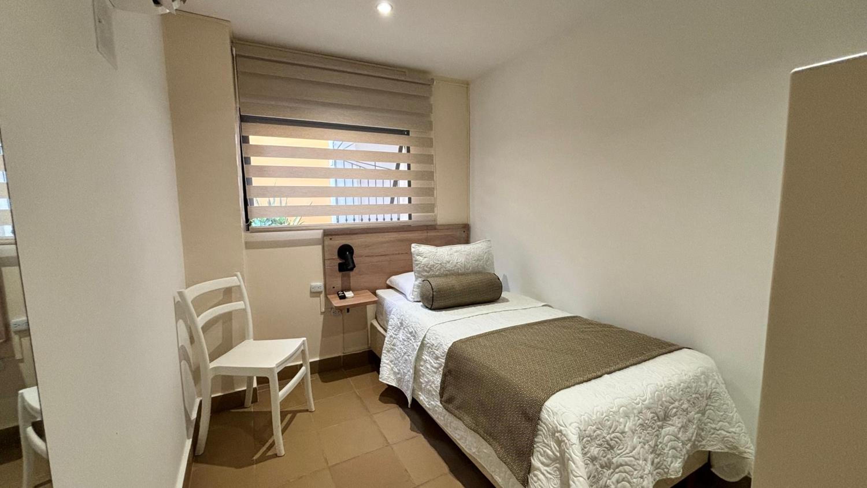 Single Room with Shared Bathroom photo 1
