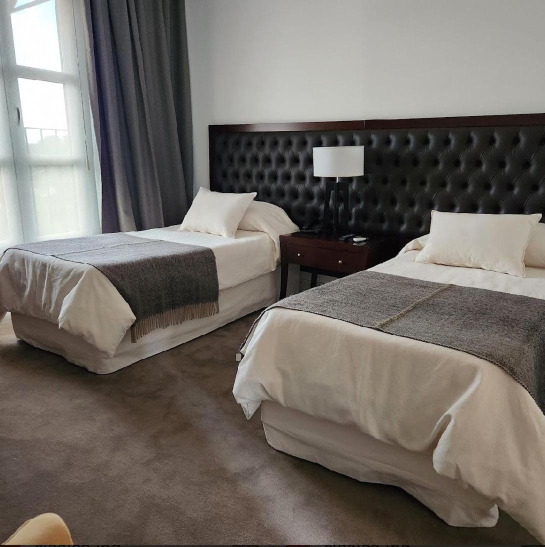 Double or Twin Room photo 3