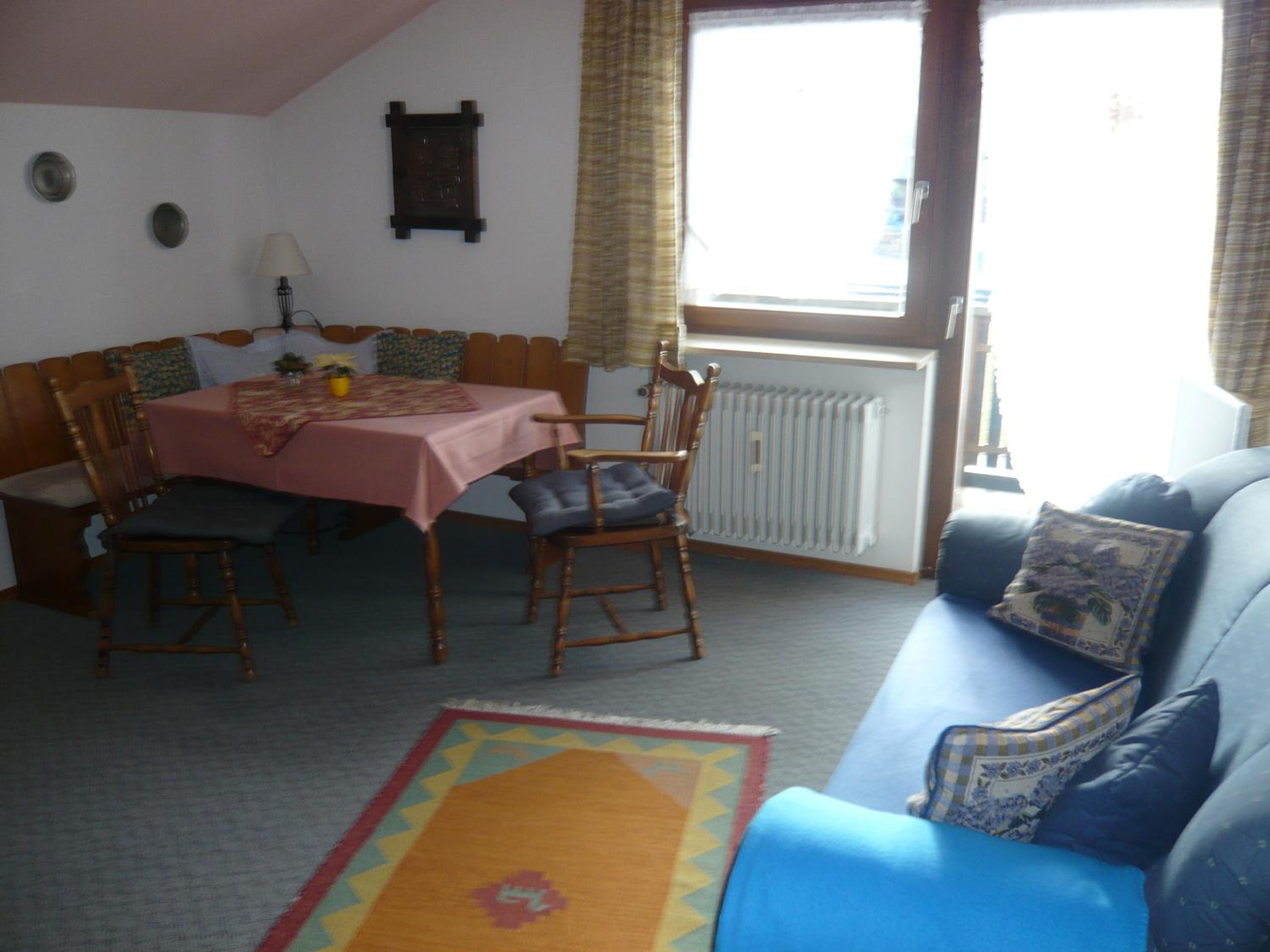 Apartment 4 photo 3