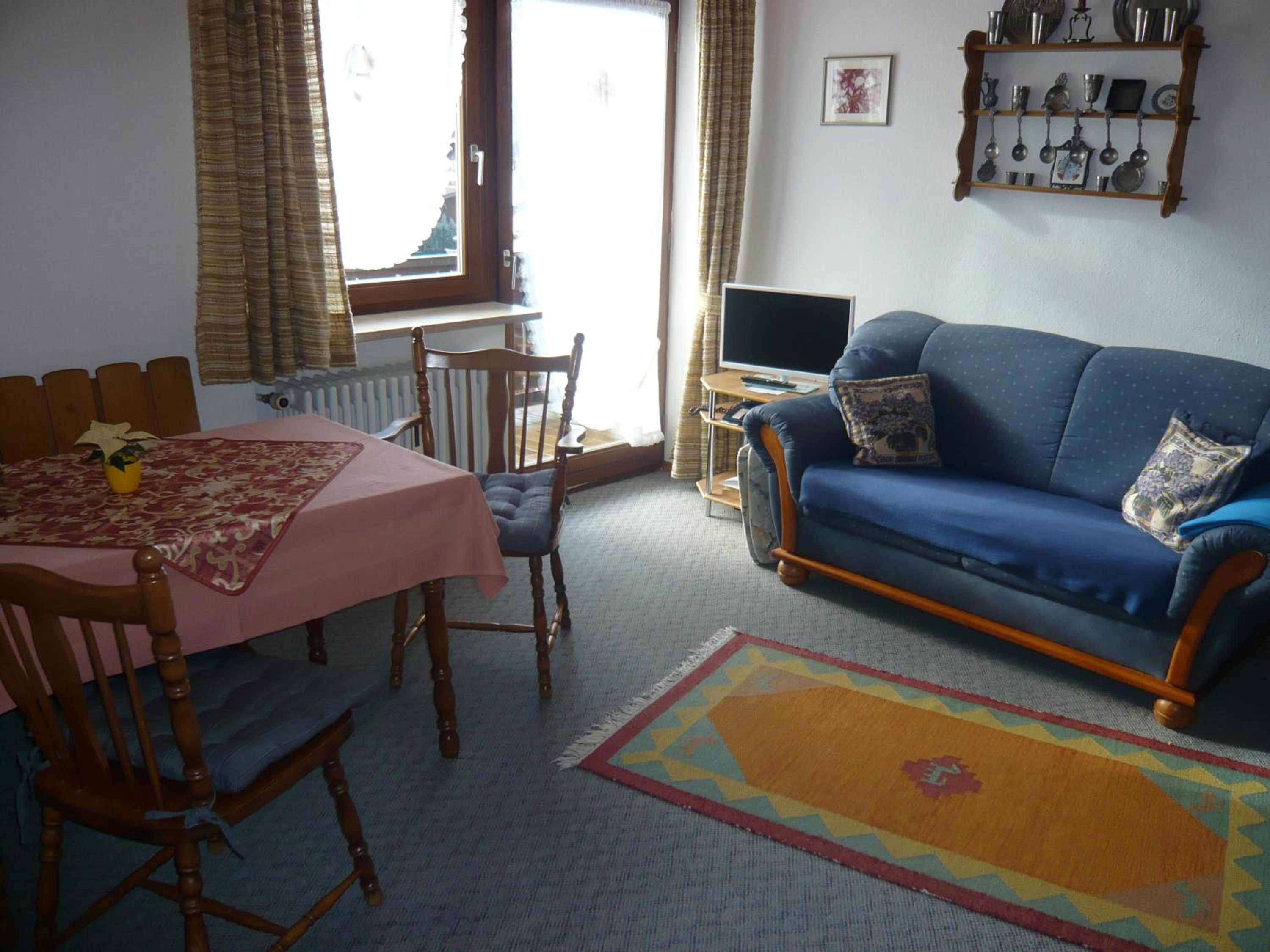 Apartment 4 photo 1