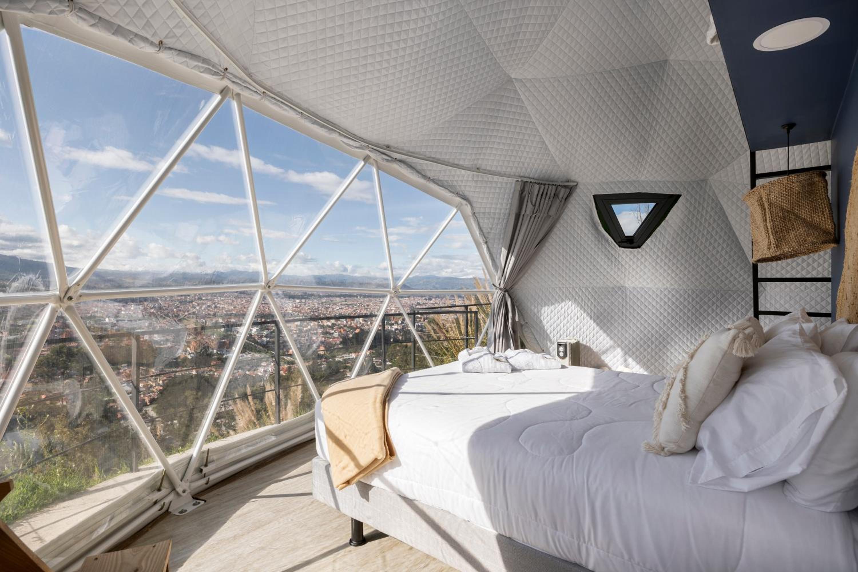 Dome Deluxe photo 3