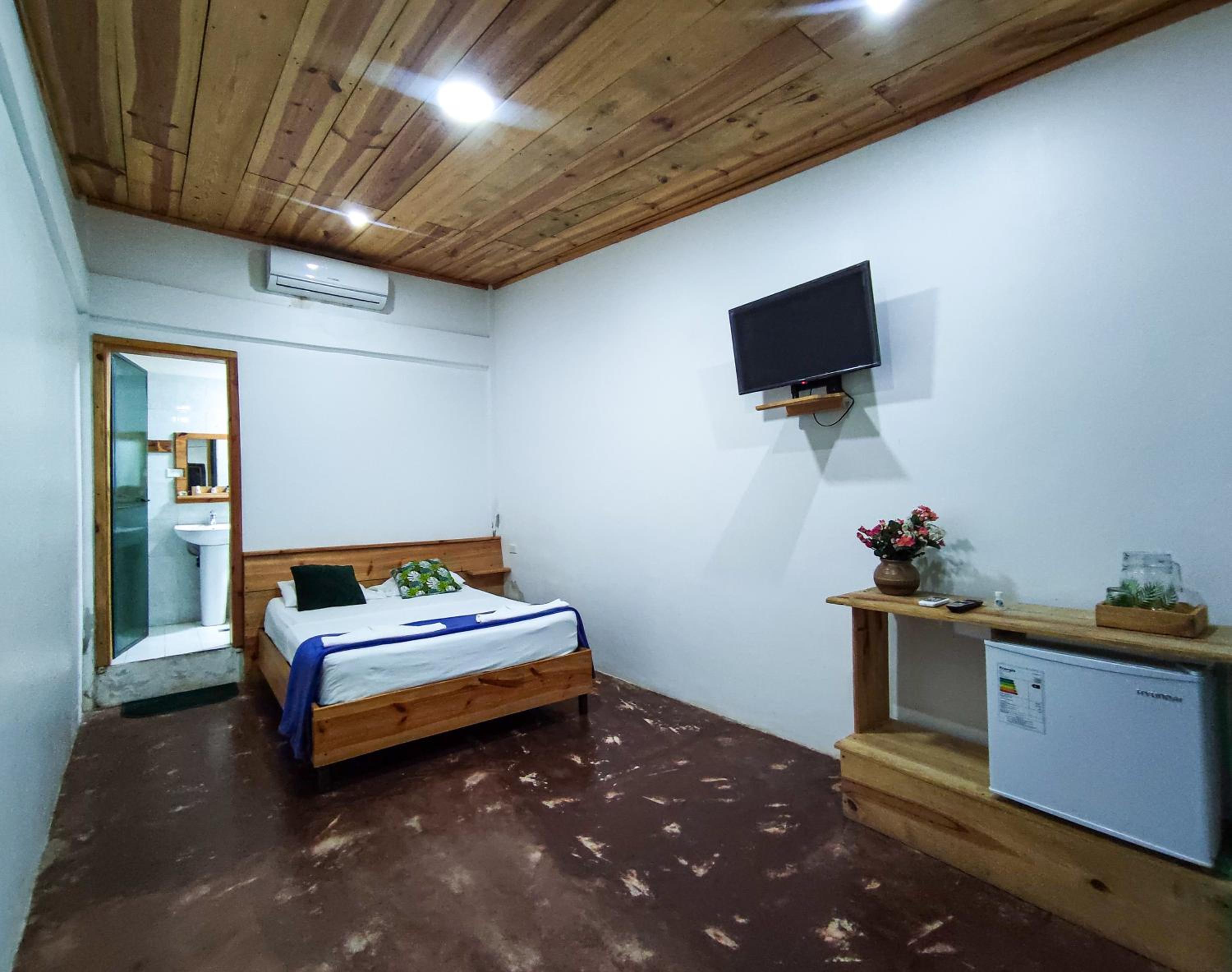 Double Room With Private Bathroom photo 3